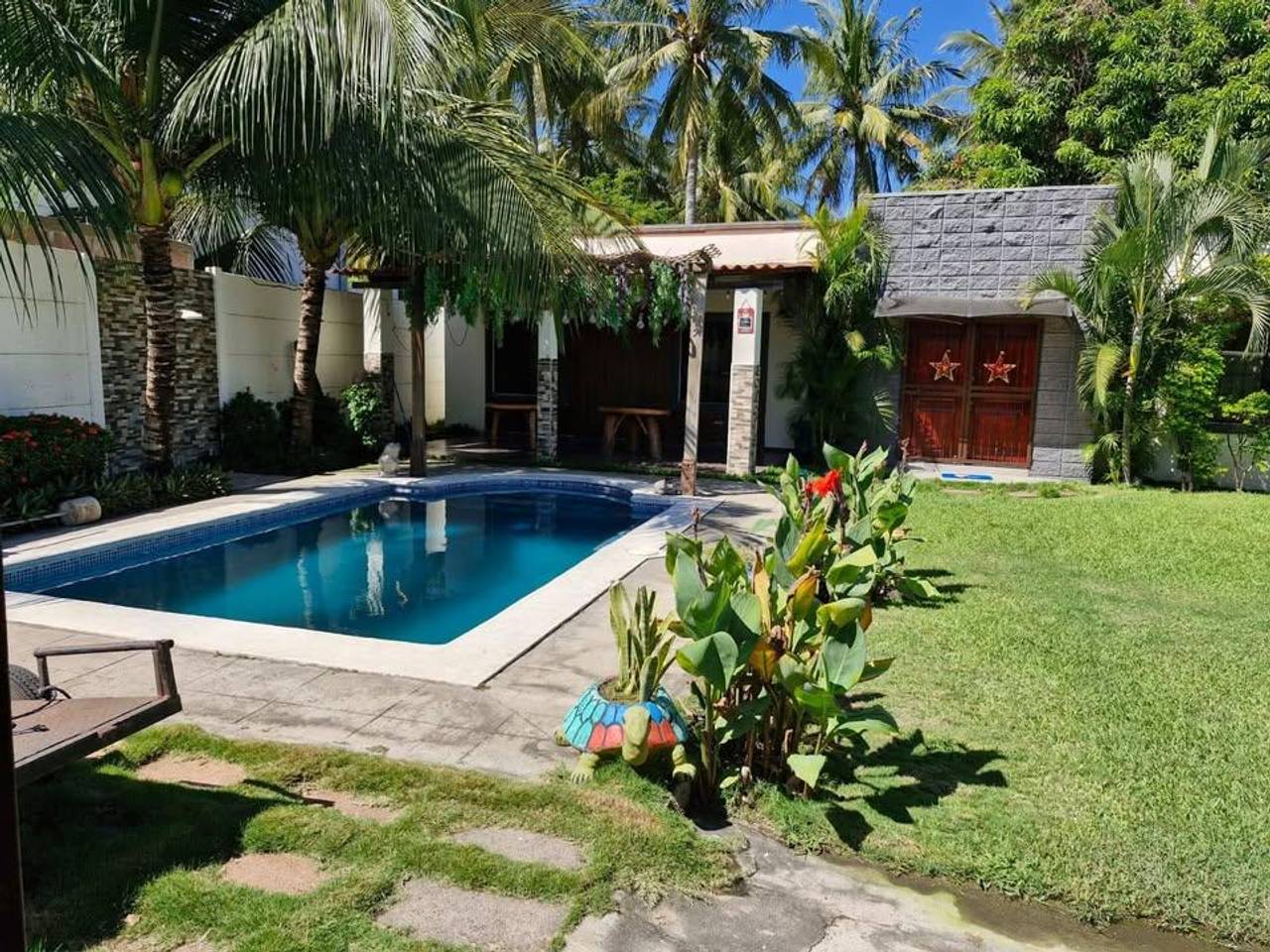 Invertir en la Costa del Sol: Tu Refugio y Activo Rentable en El Salvador