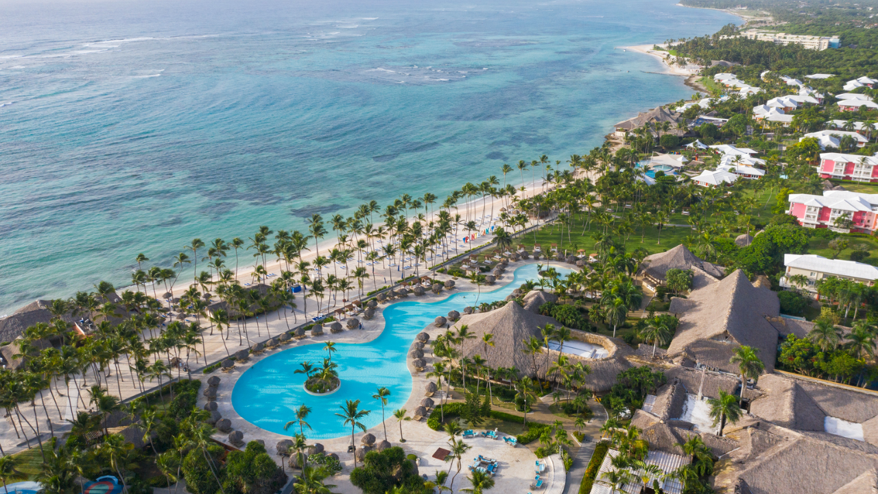 Cuatro hoteles de la República Dominicana se posicionan en el ranking de los mejores destinos familiares del Caribe para 2026