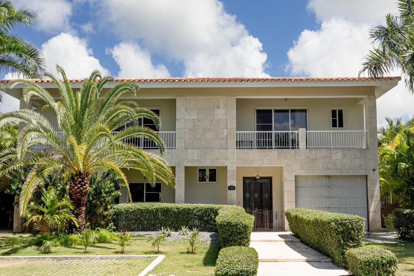 Hermosa villa en venta cocotal
