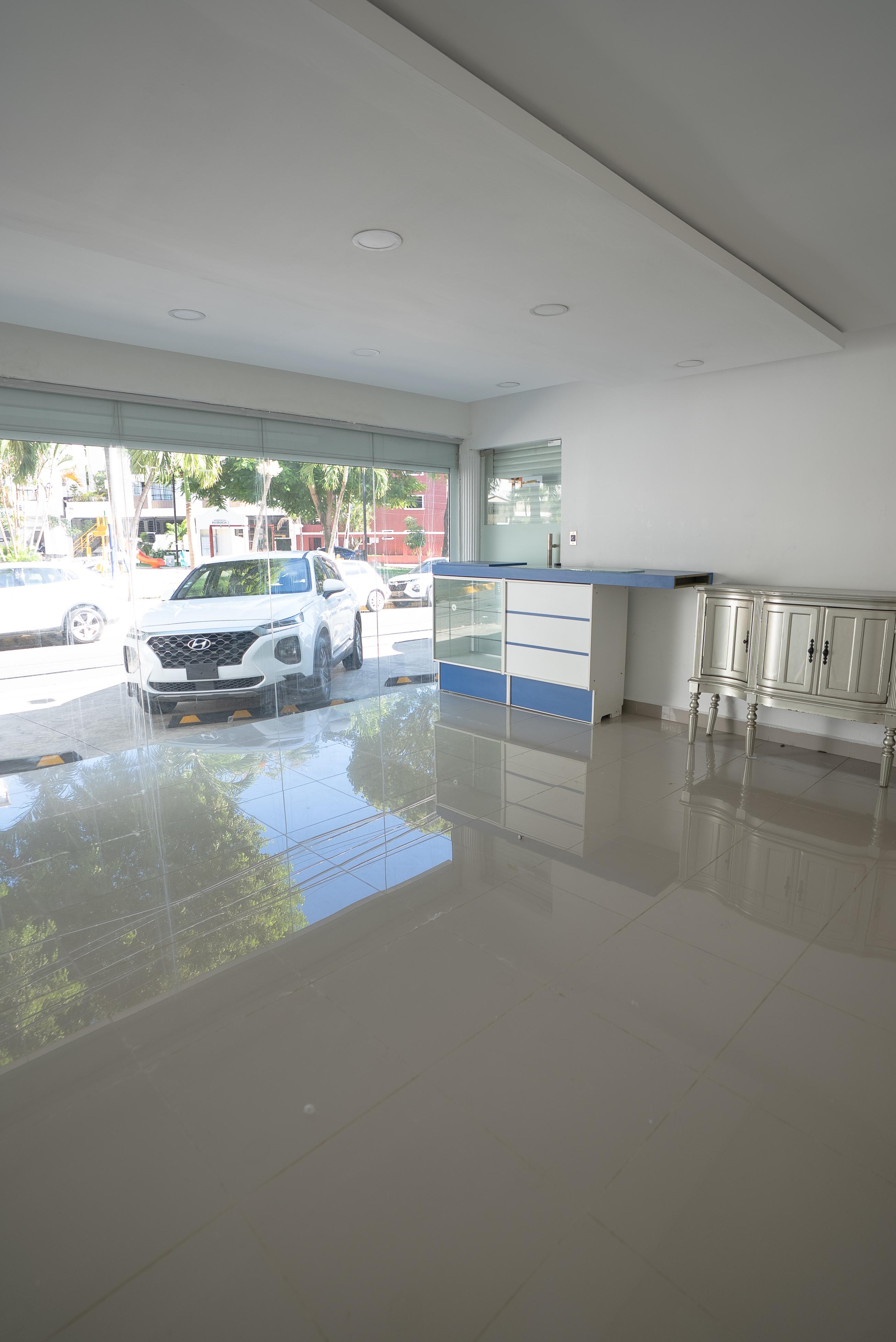 Local comercial en alquiler en Los Restaurados, Santo Domingo