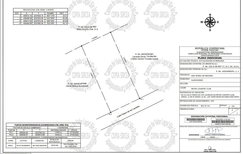 Lot in Metro Country Club