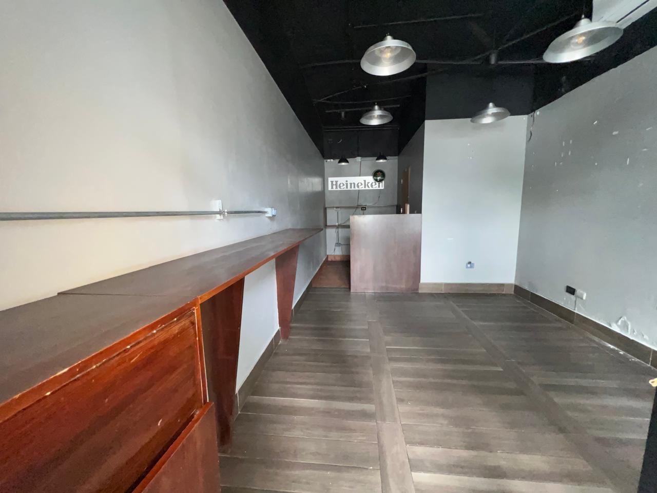 ALQUILO LOCAL COMERCIAL DE APROX 40M2