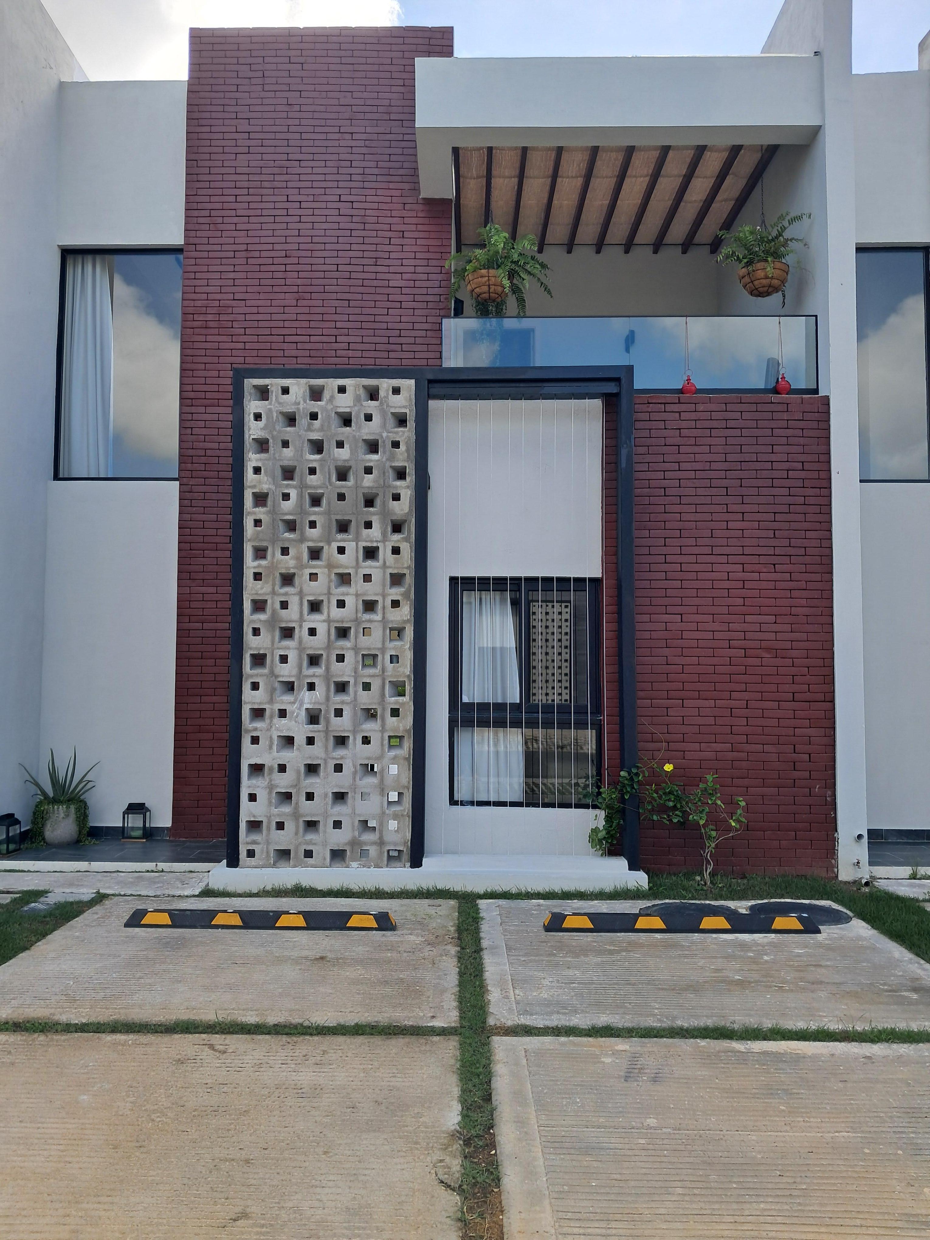 Townhous de 3 habitaciones con hermoso Jardín y 2 parqueos