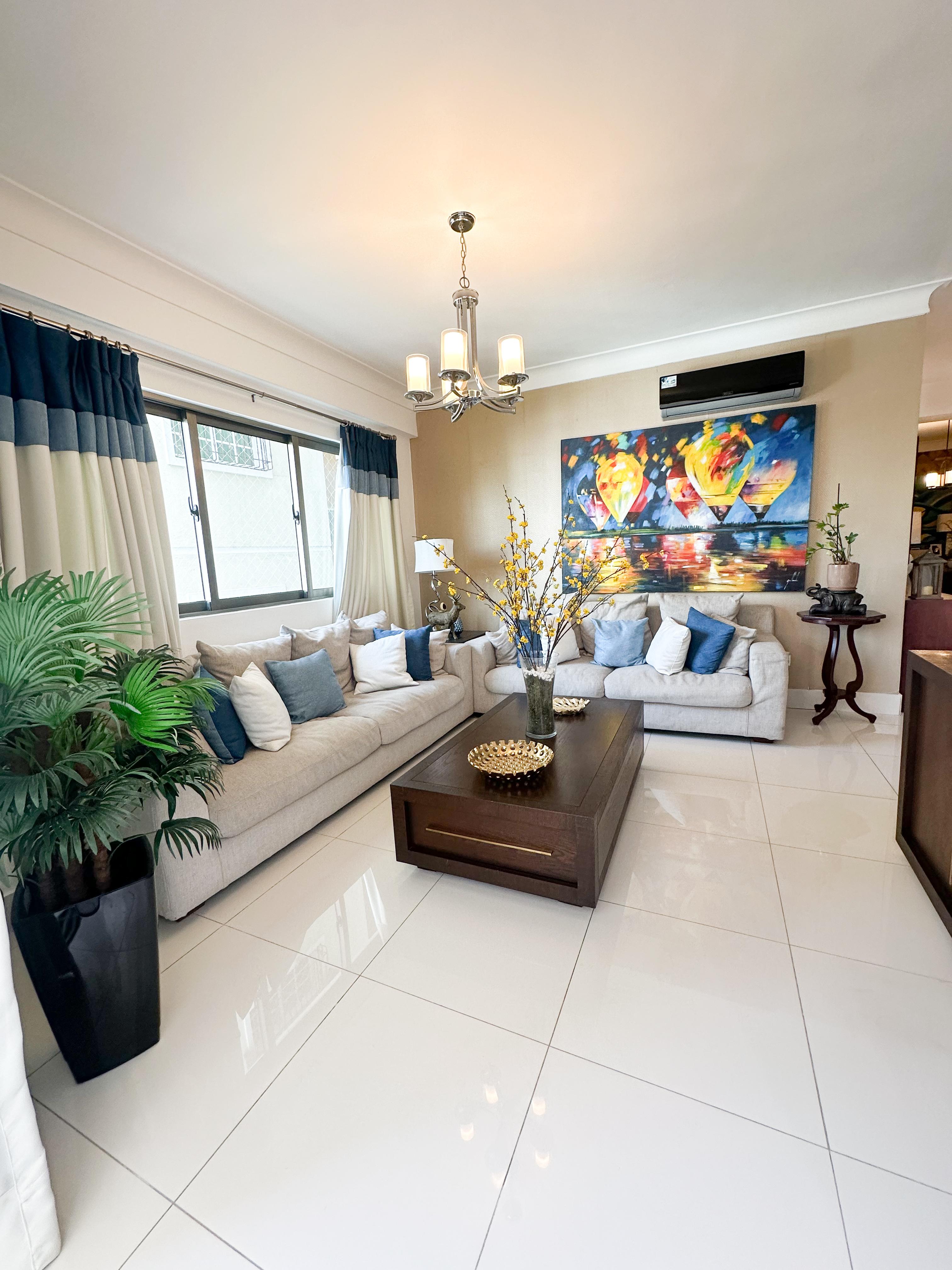 VENDO APARTAMENTO URBANIZACIÓN REAL