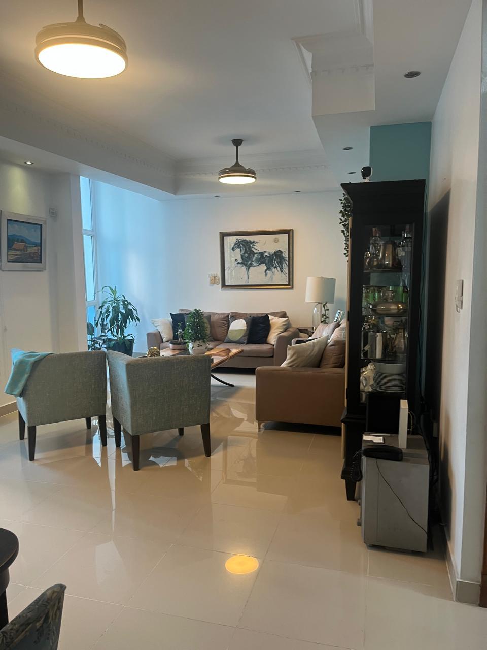 PENTHOUSE DE 3 HABITACIONES EN RENACIMIENTO