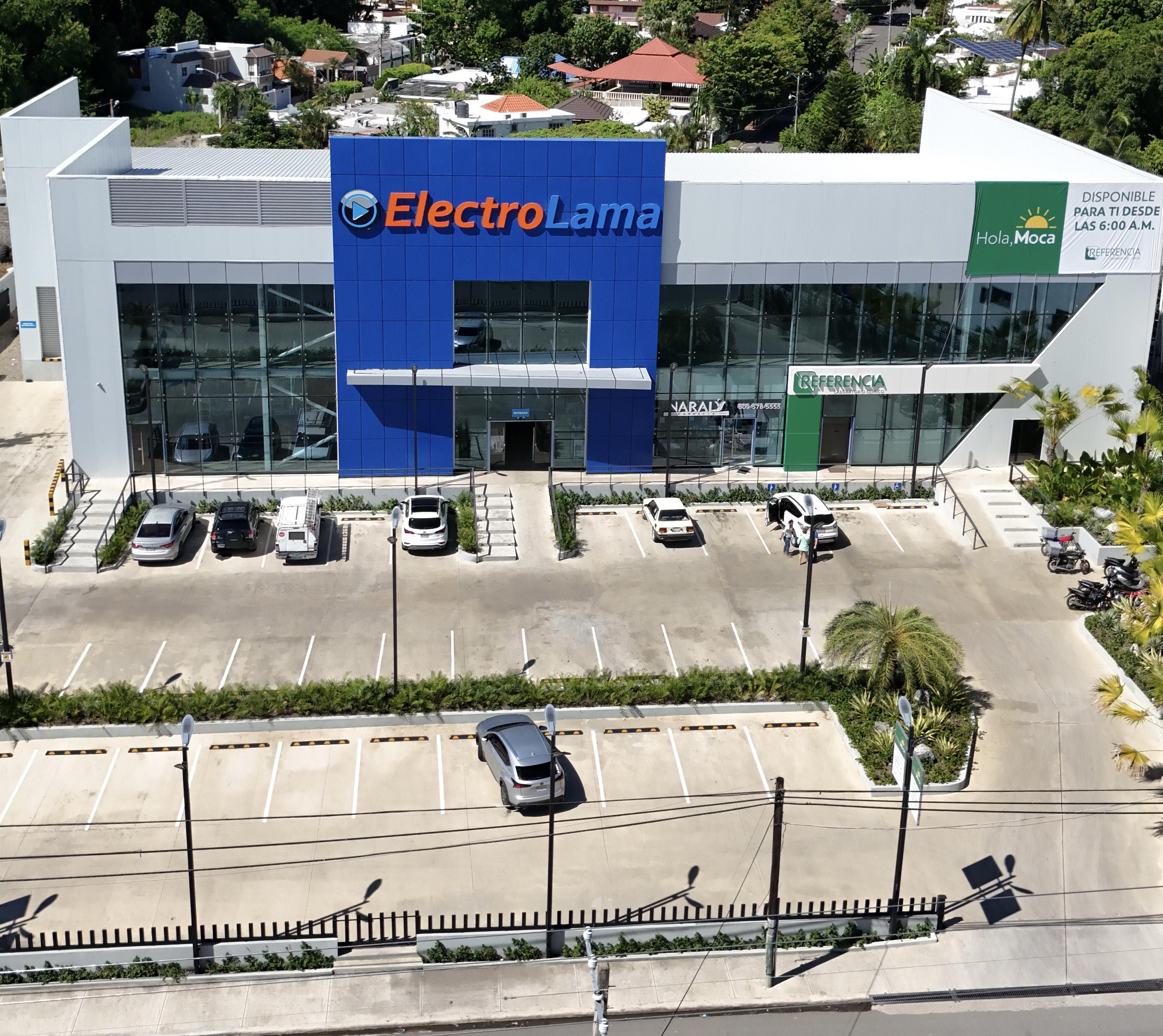 Amplios Locales Comerciales en Moca