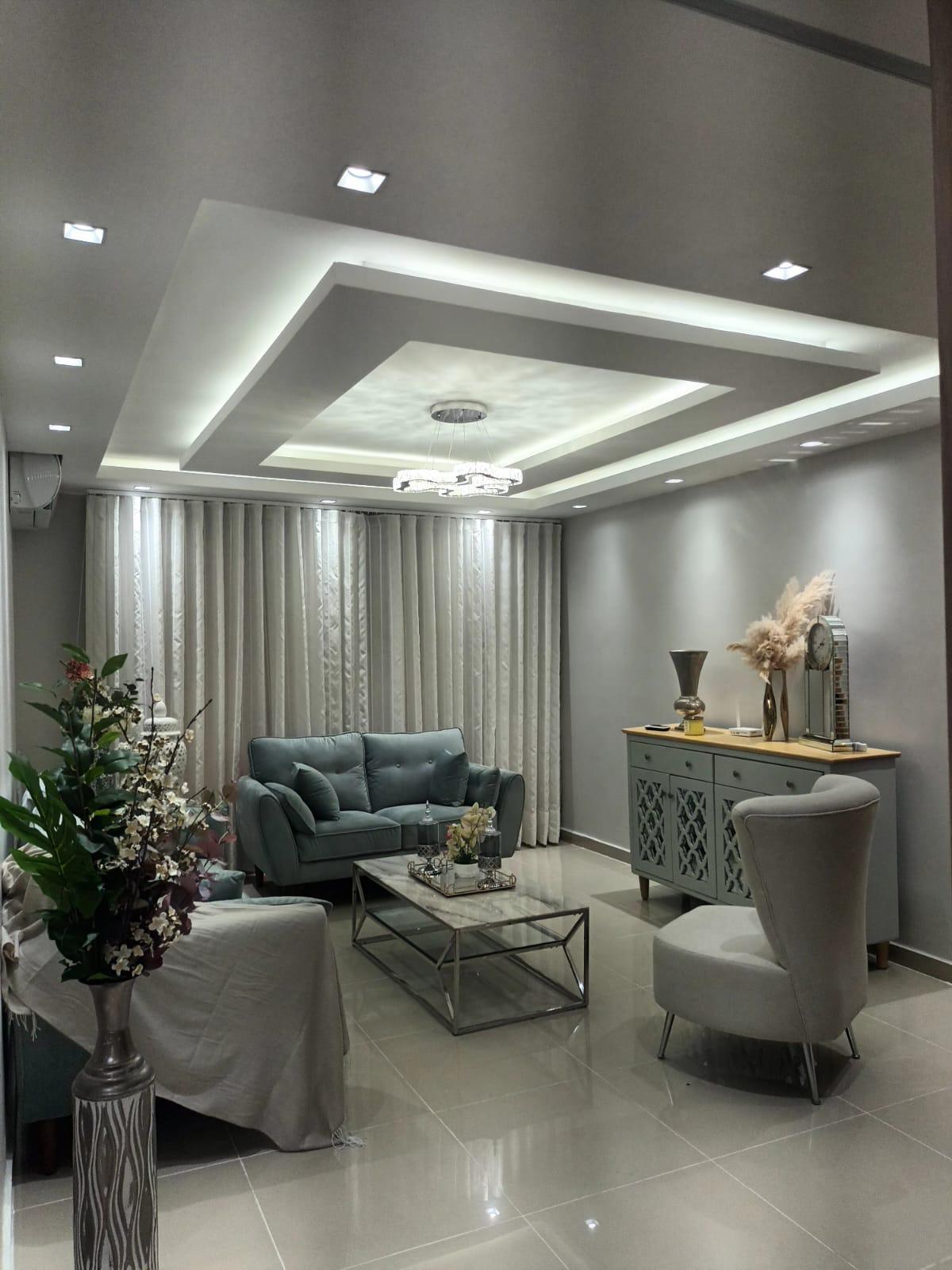 Apartamento en venta en Av. República De Colombia, Santo Domingo Oeste