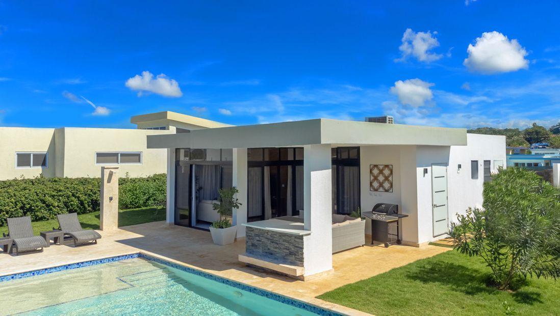 Stunning 2-Bedroom Villa with Pool - Affordable Luxury in the Caribbean!