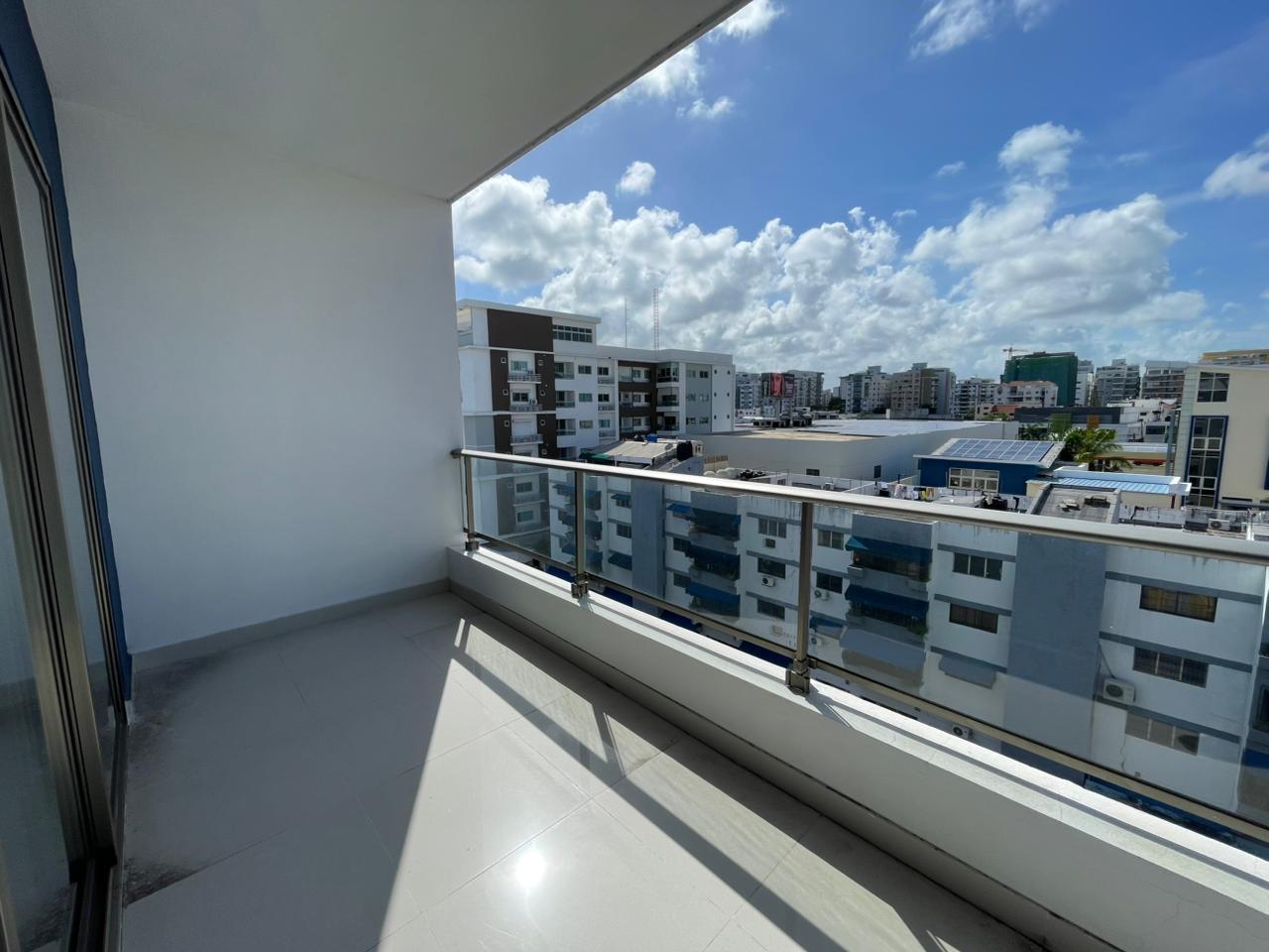 Apartamento de 3 Habitaciones con Principal Walking Closet + Baño a Estrenar y Listo Para Mudarse en Bella Vista DN