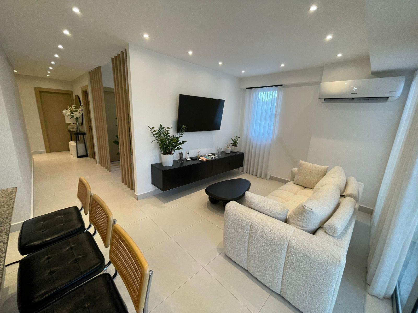 Ensanche Naco , Último Piso en Venta 2 Habitaciones