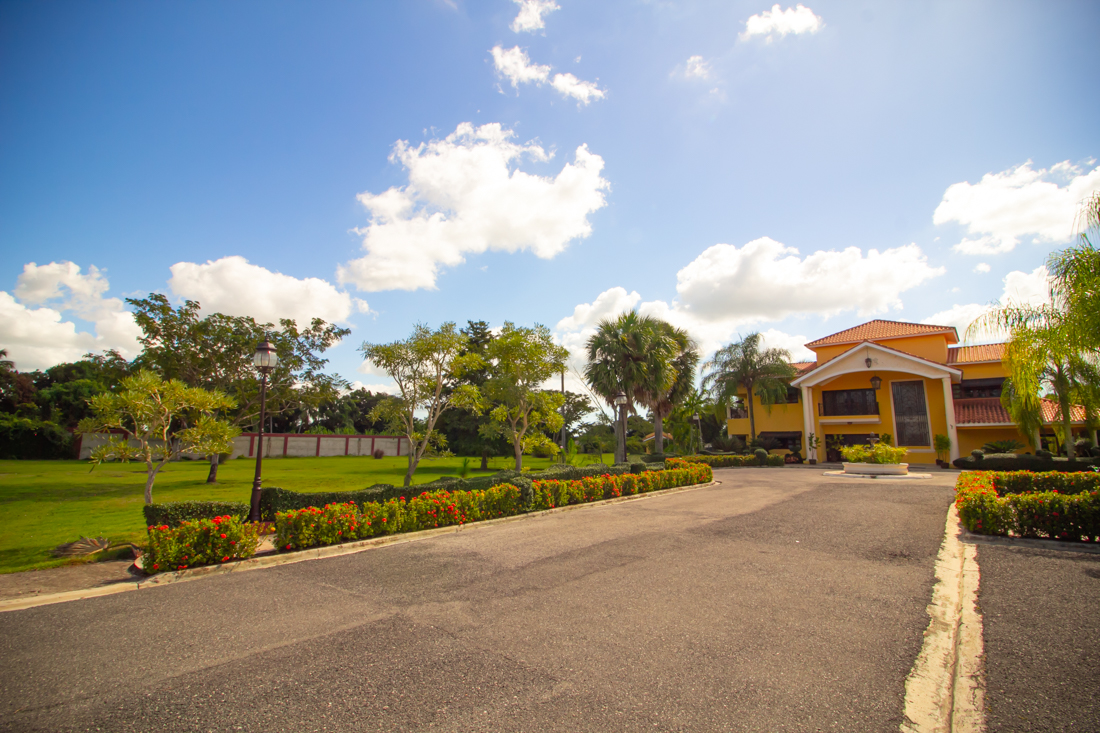 Finca en Santo Domingo Este