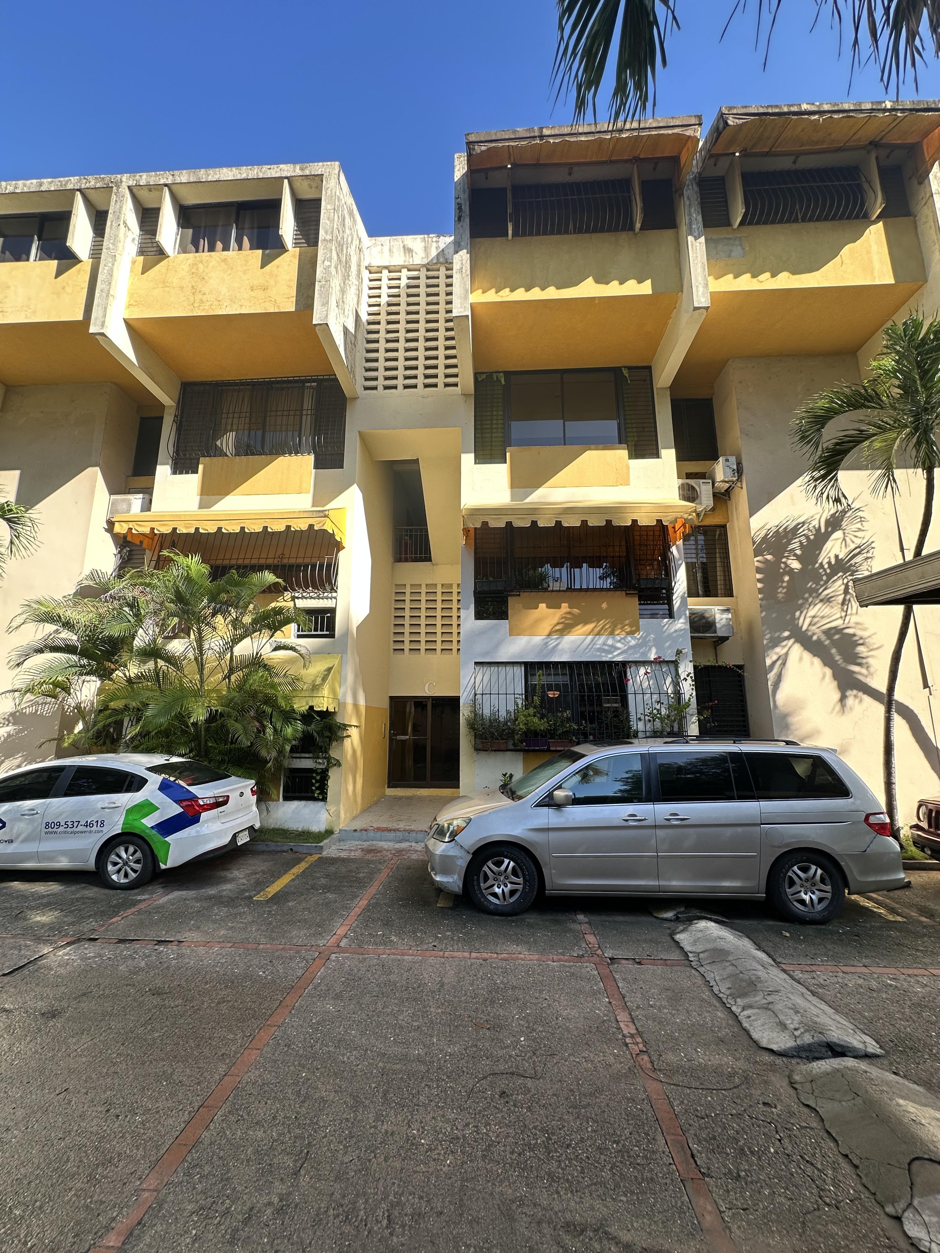 Apartamento en Alquiler - 1 Habitación, Céntrico av Los Proceres frente a Diamond Mall