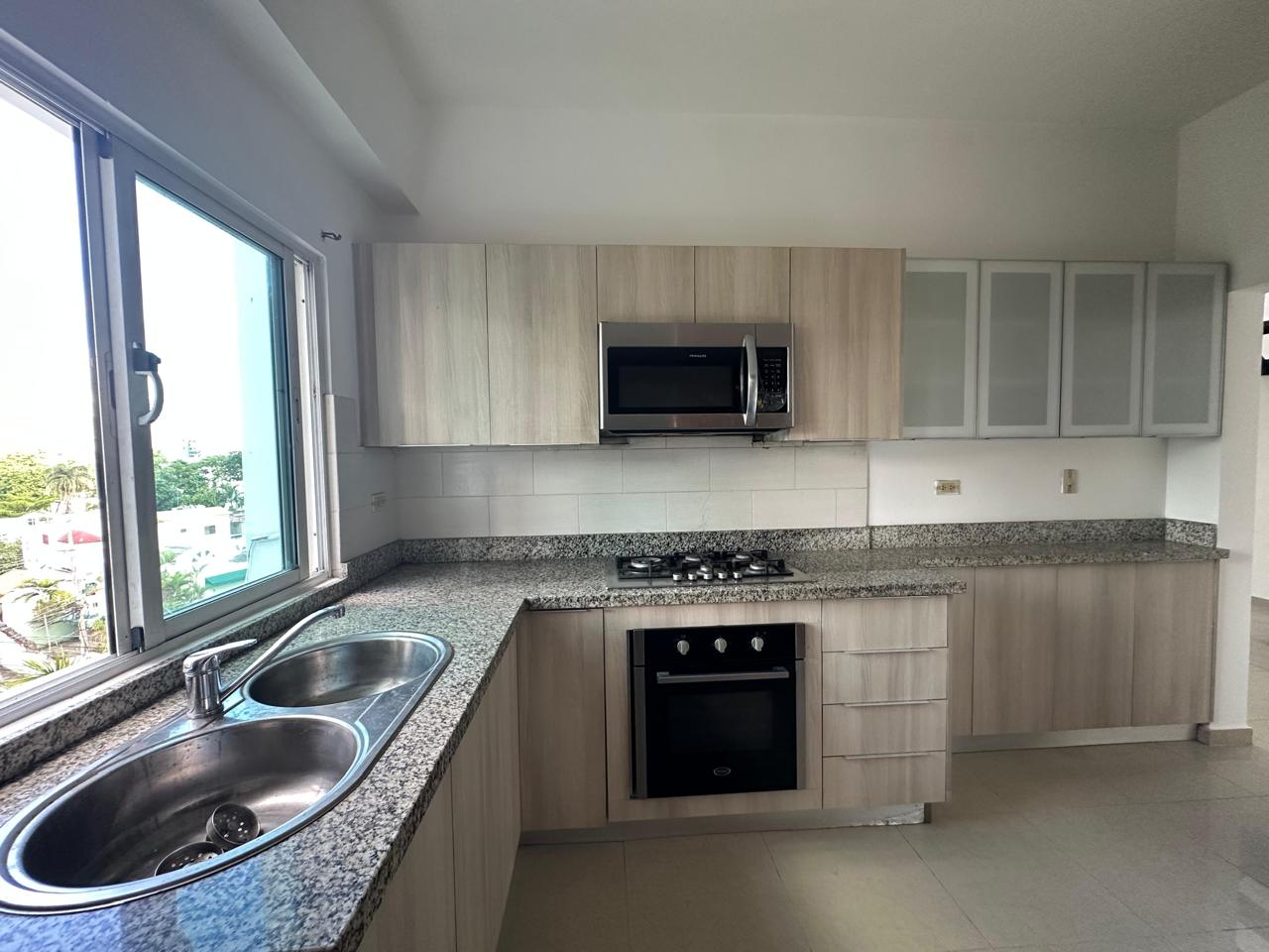 Lujoso y amplio penthouse en Urbanización Fernandez, Distrito Nacional