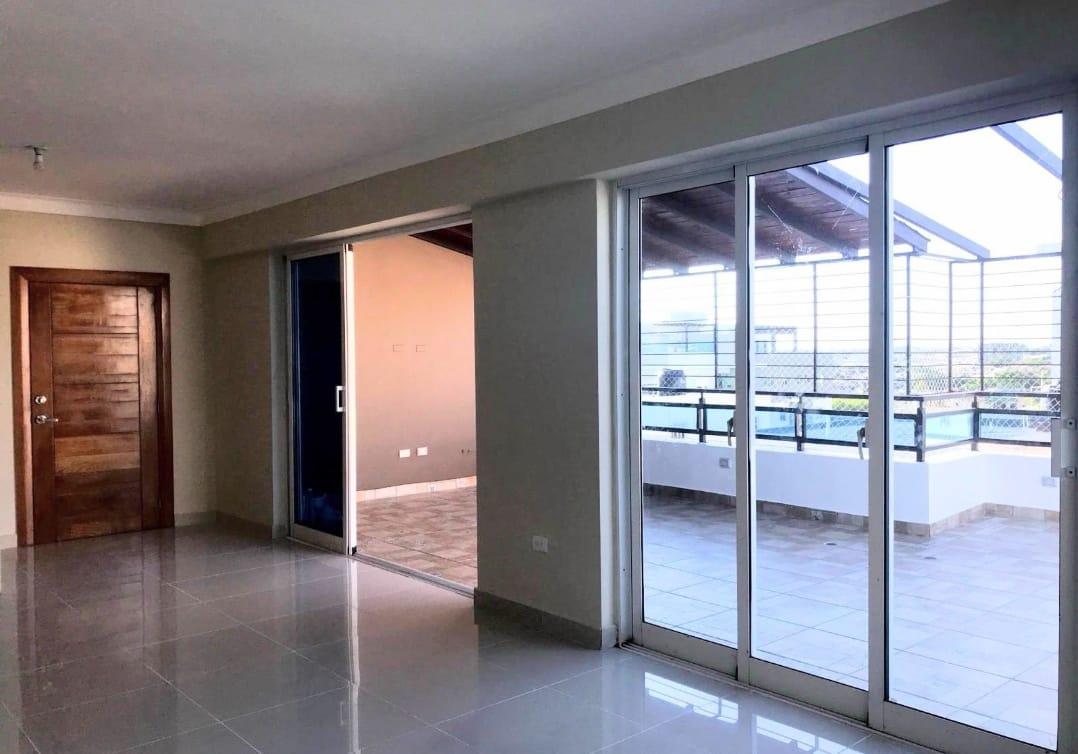 Apartamento con  Ascensor en el Milloncito