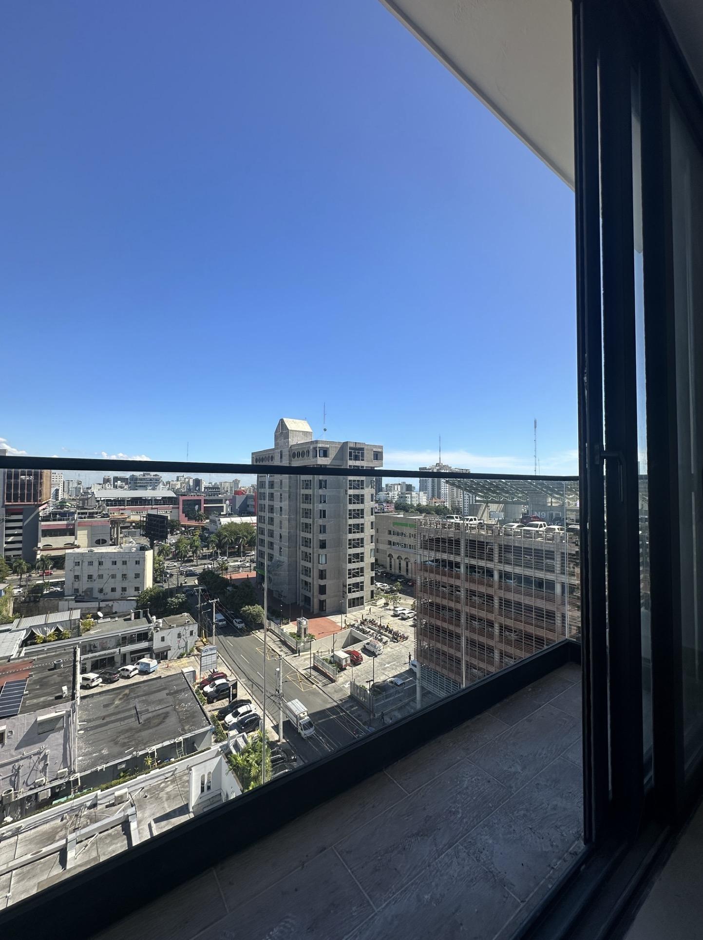 Apartamento en Renta - 1 Habitacion - Torre a esquina de la Churchill y 27 de Febrero