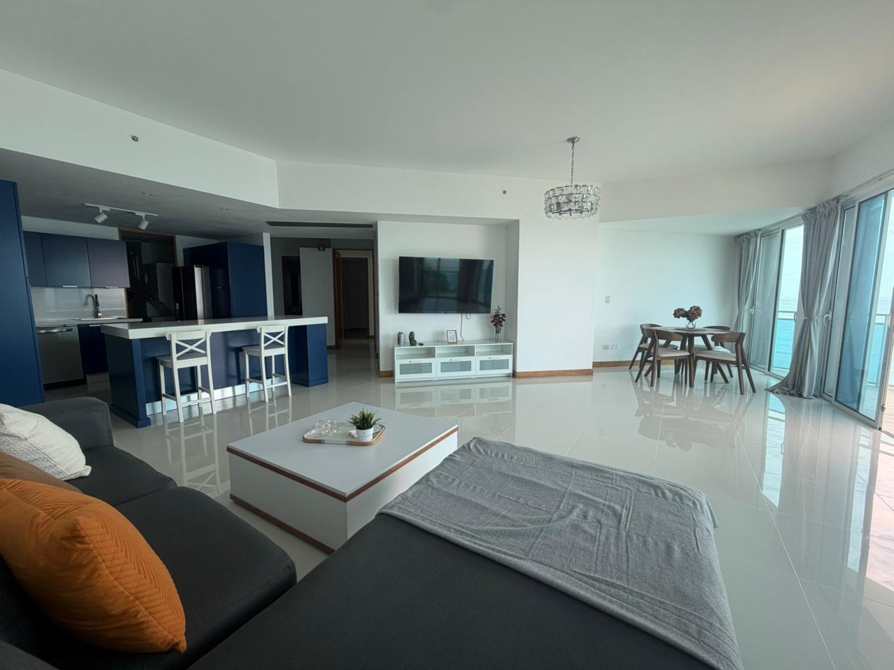 Apartamento con vista al mar
