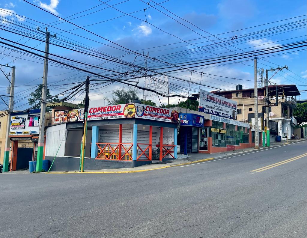 Jarabacoa! Venta de local comercial en esquina céntrica
