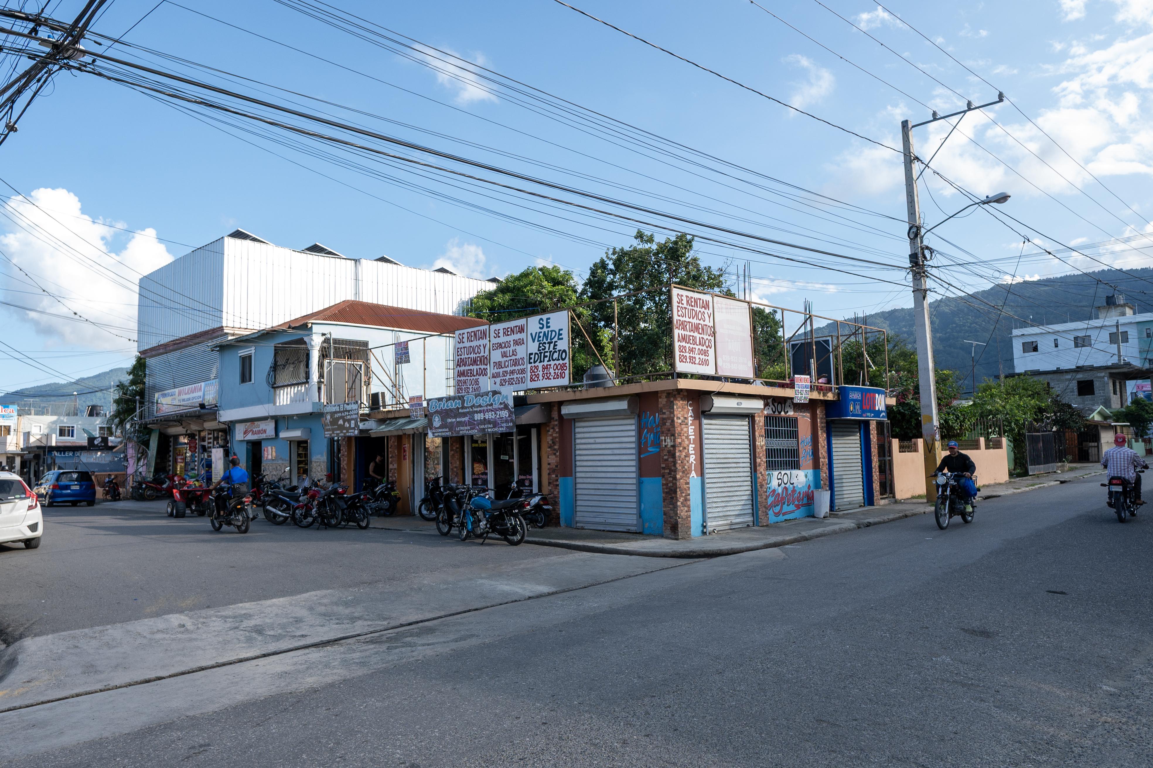 Local comercial en Jarabacoa, foto 2