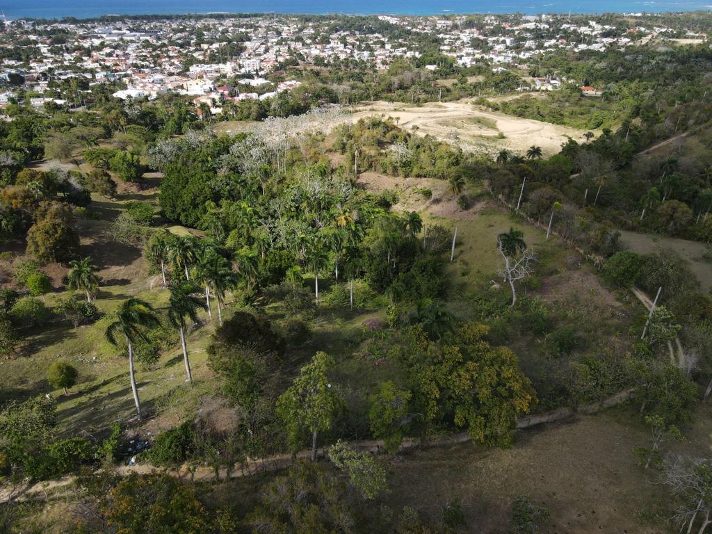 Gran terreno con excelente vista ubicado en la Costa Norte.