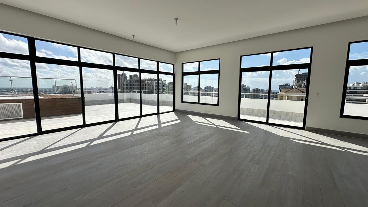 Espectacular Penthouse de 3 Niveles