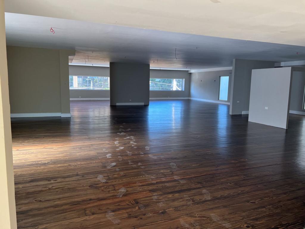 Alquiler edificio de 4 Niveles en Naco Premium Real Estate