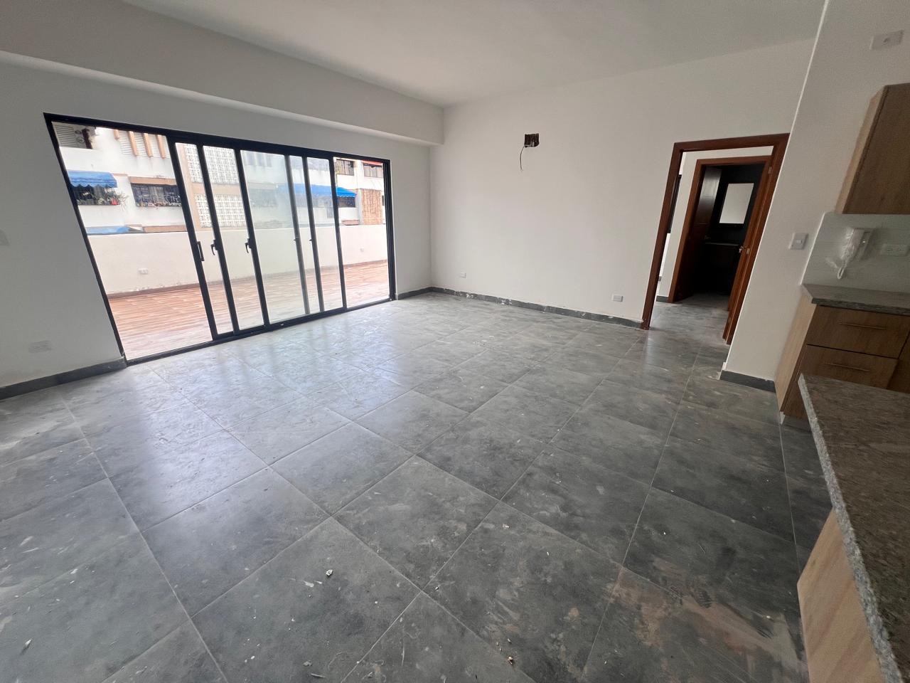 Venta Apto a Estrenar Evaristo Morales con Terraza Propia