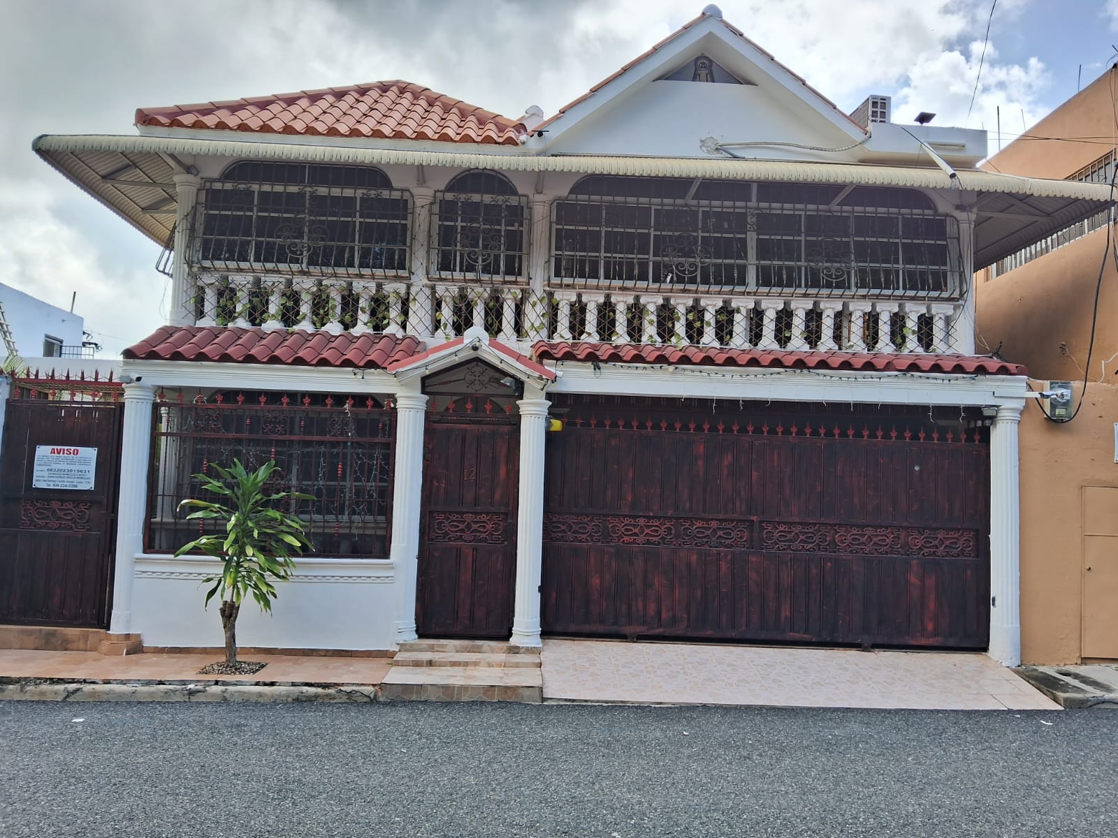 Se vende casa, sector Brisa Oriental, Santo Domingo Este