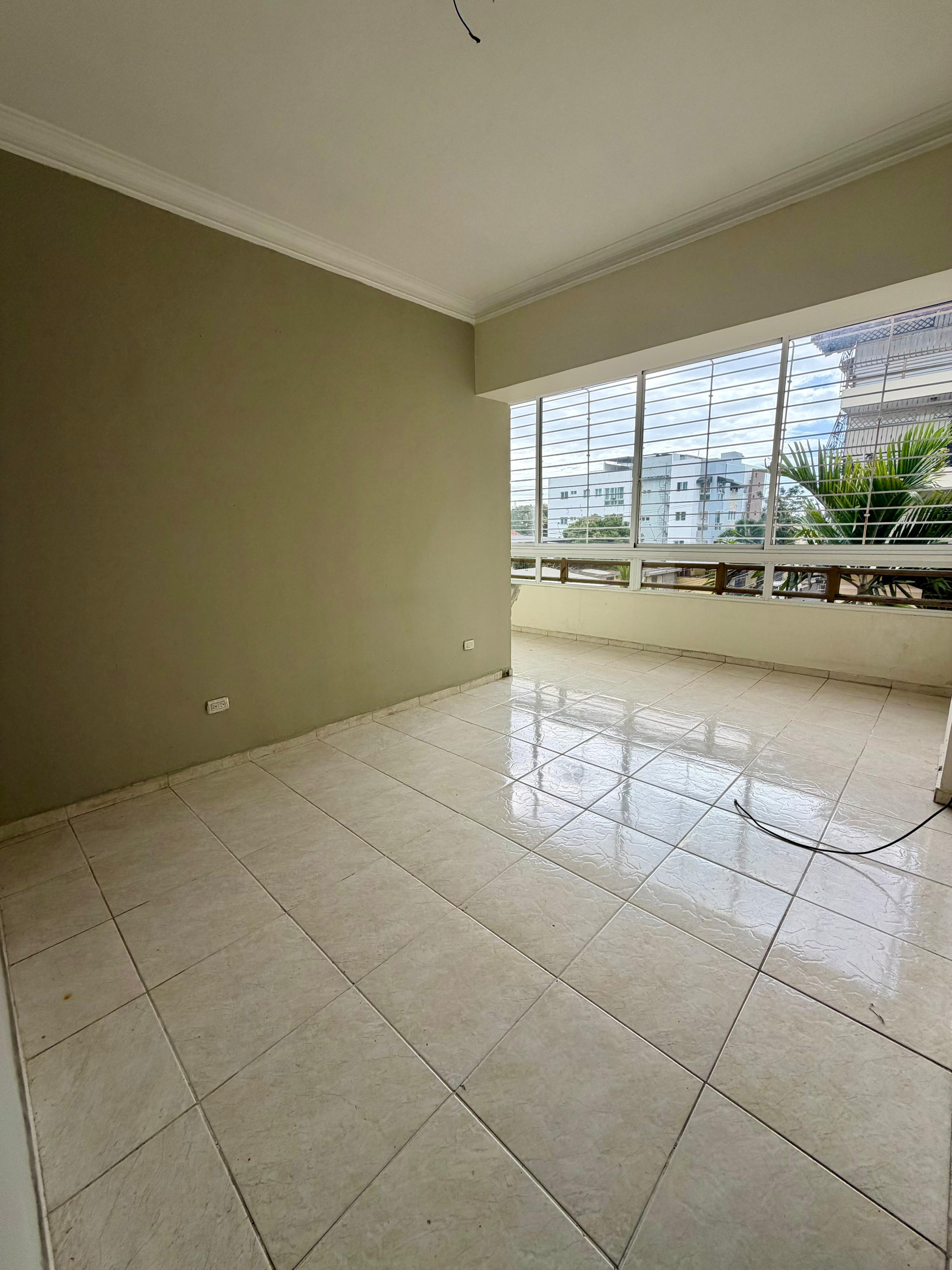 Apartamento de 3 habs y 300m2 en Los Cacicazgos, próximo al Parque Mirador Sur
