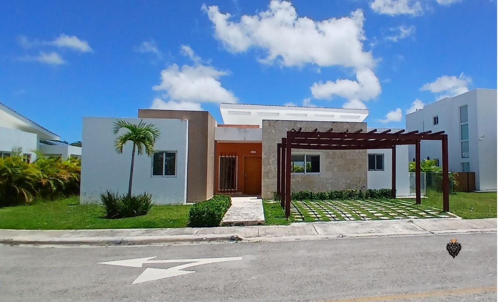 Se Vende Villa / 📍vistacana - Punta Cana