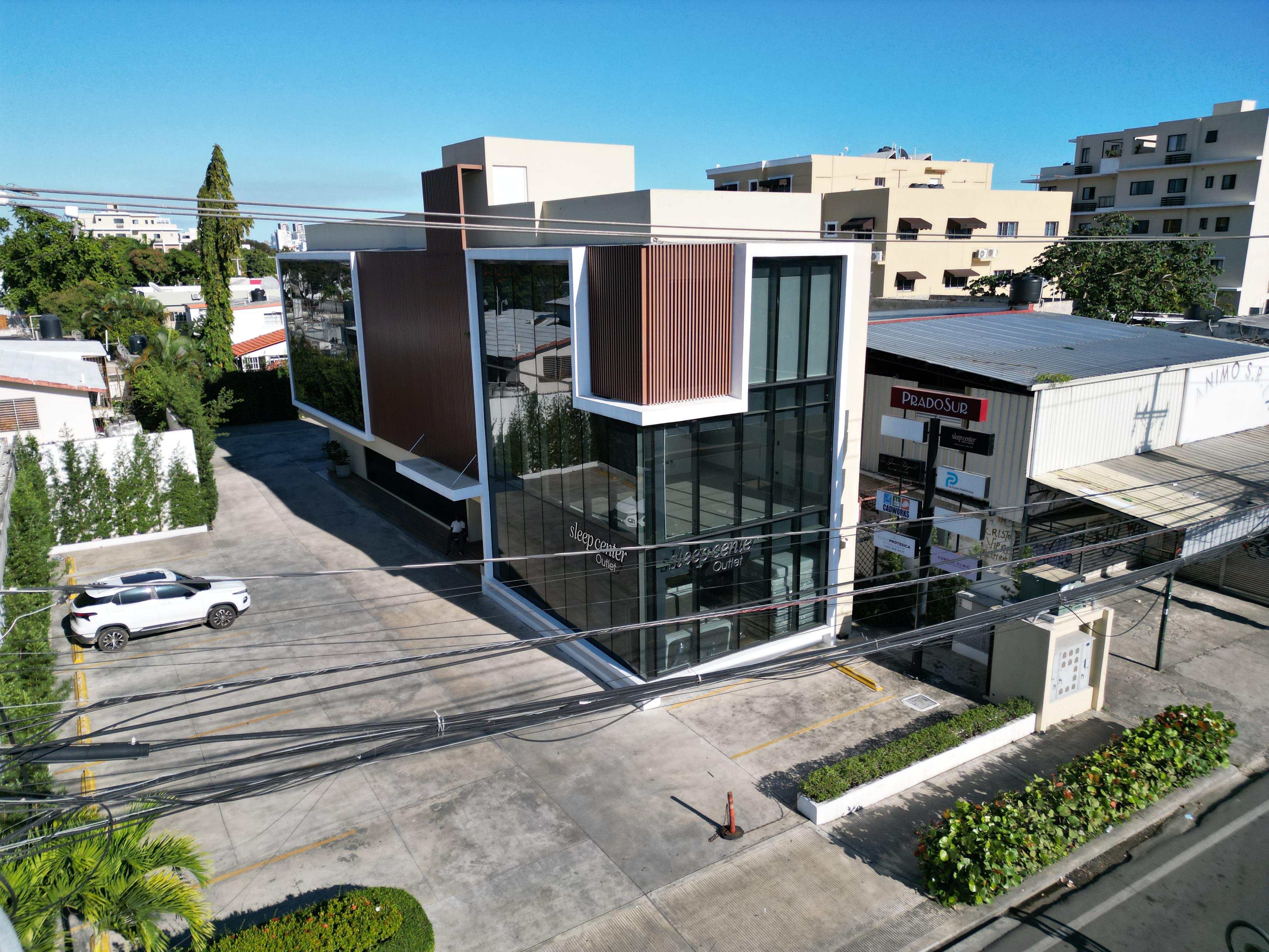 LOS PRADOS: Local de 33.18 Mts en Piso 2. Plaza Comercial en Av. Núñez de Cáceres próximo a la Kennedy, en Alquiler por US$1,100
