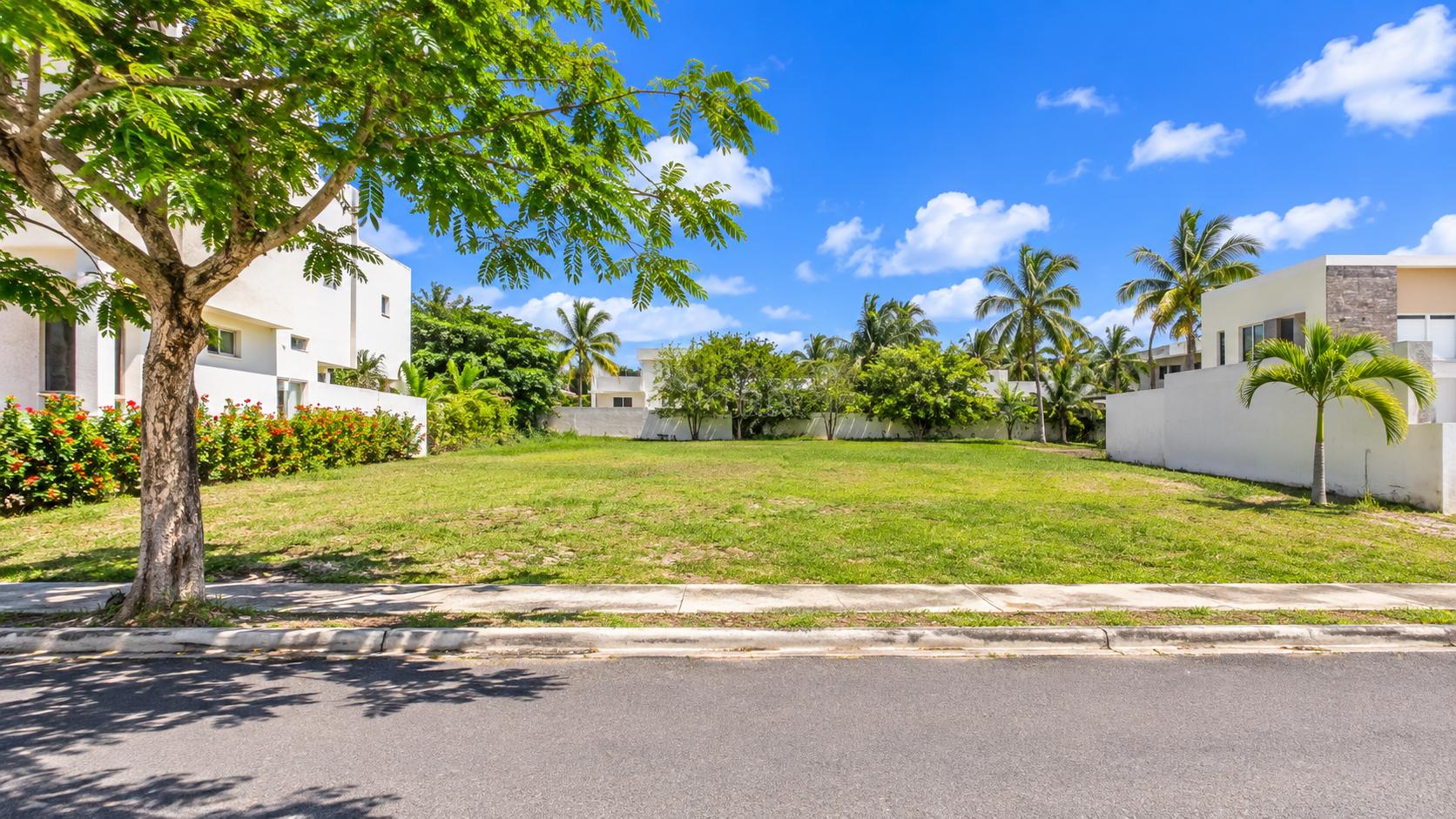 Solar Residencial en Venta en Boca Chica – Residencial Los Beisbolistas