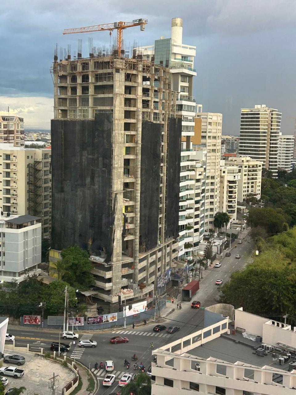 Apartamento en Construcción en La Esperilla con Vista al Mar Frente a Parque Iberoamérica