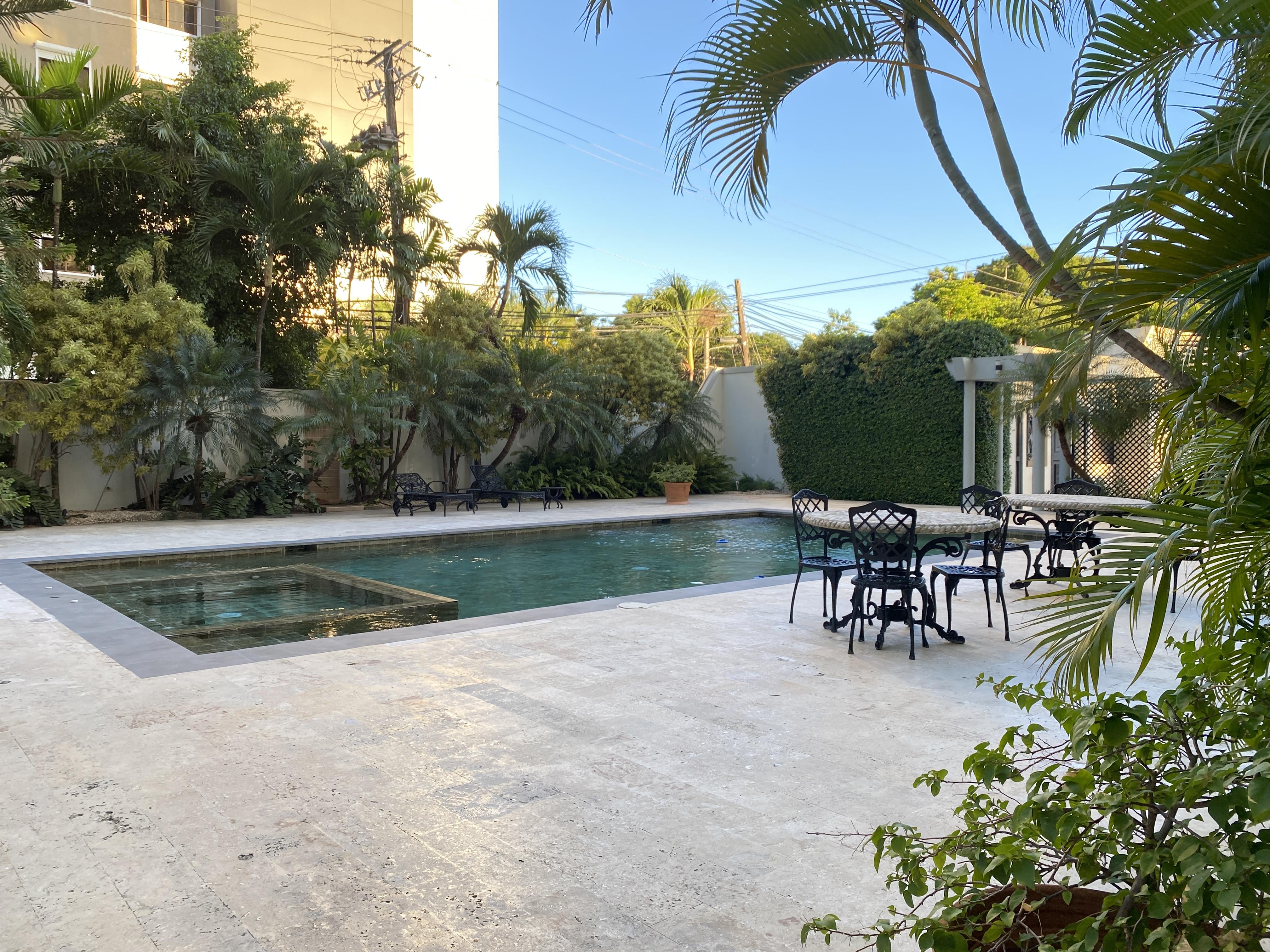 Apartamento en Alquiler en Los Cacicazgos Frente al Parque Mirador Sur