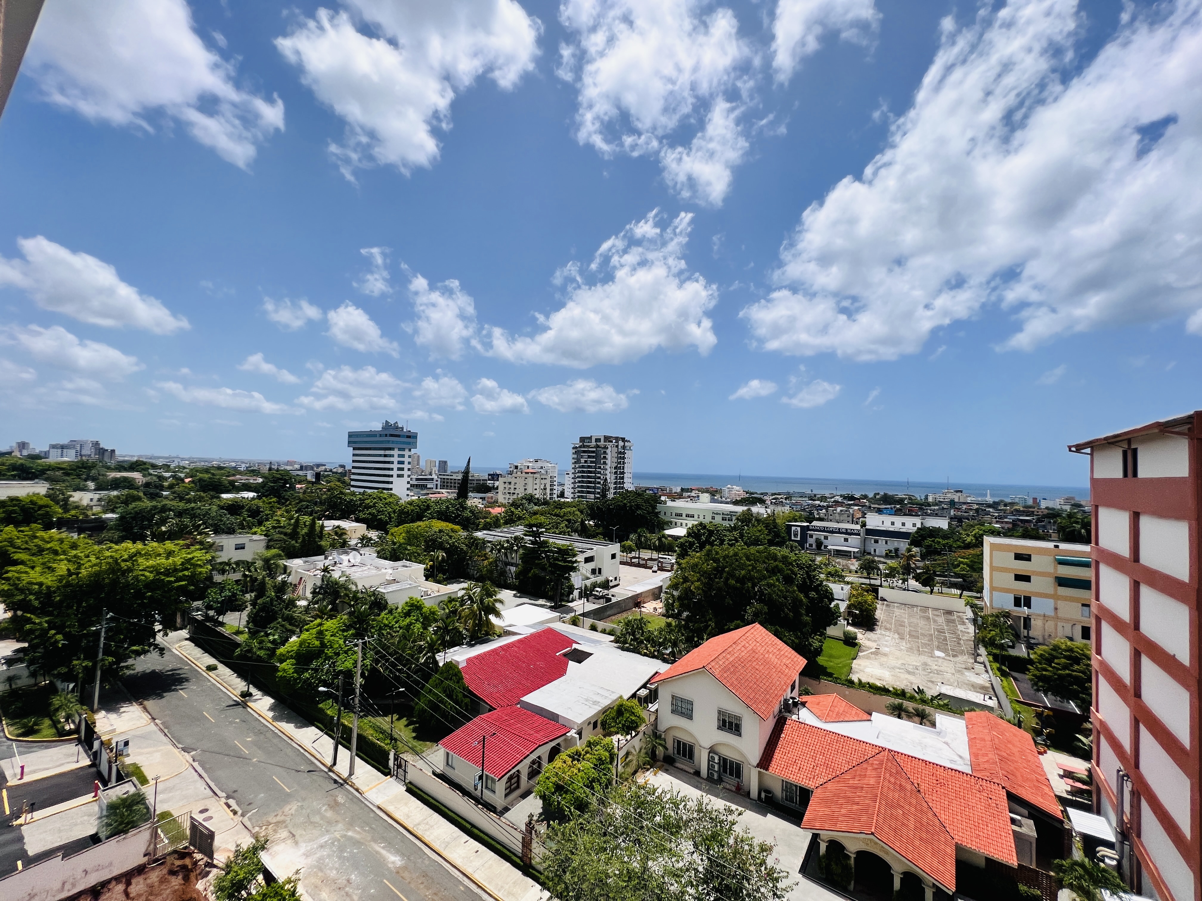Apartamento en Venta en La Julia Piso Alto con Vista al Mar