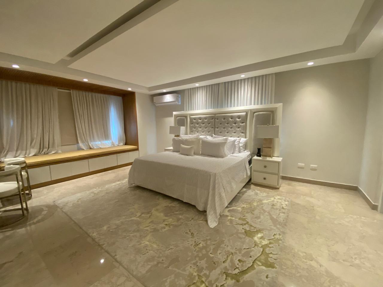 Apartamento-de-Lujo-en-la-Av-Enriquillo (20)