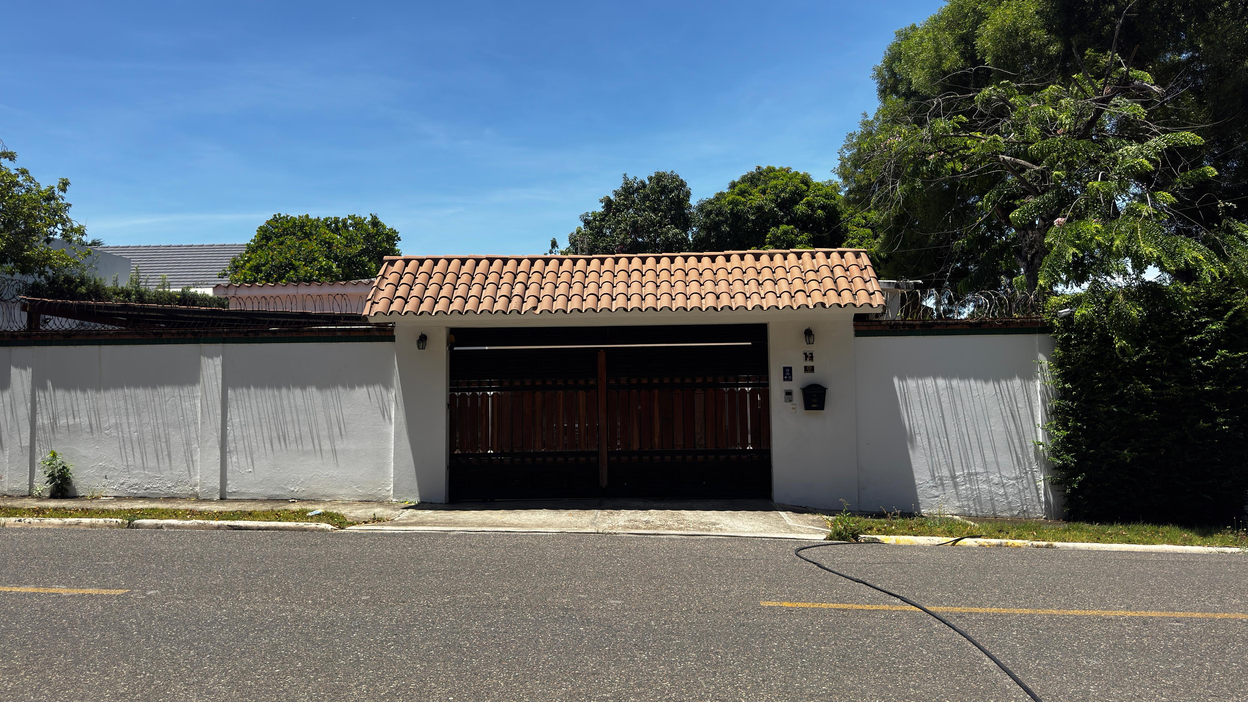 Casa en renta en Rincón Largo, Santiago | 875 m² de solar y amplios espacios familiares