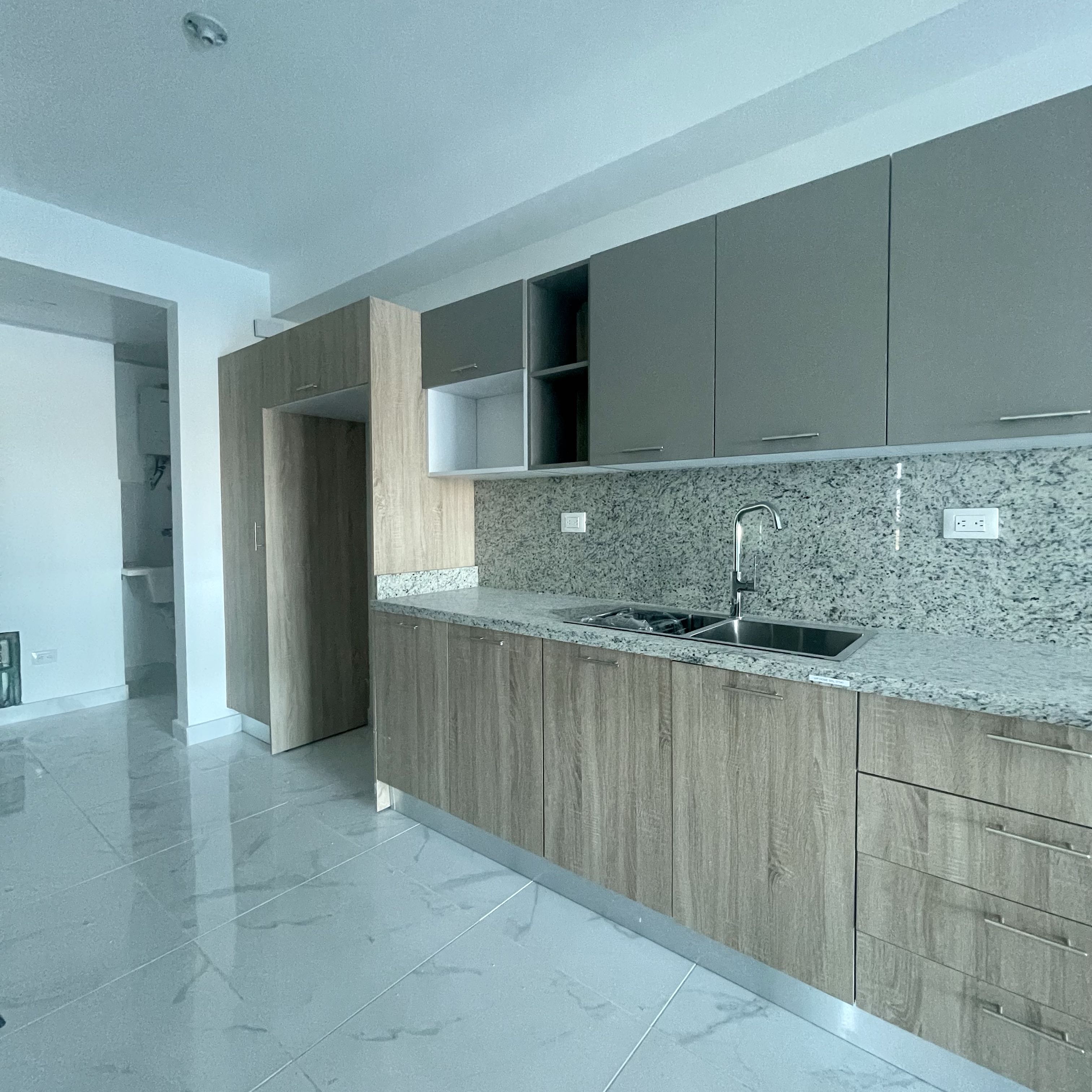 Apartamento nuevo en la Urbanización Thomen