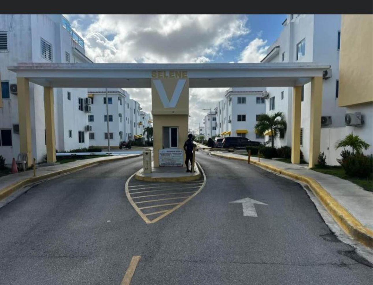 Apartamento en SELENE V con inquilino