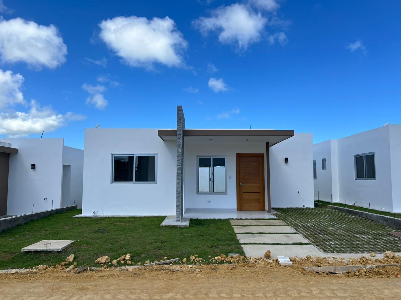 Preciosa Villa En Primaveral II, dos habitaciones con dos baños, próximo a Downtown Mall