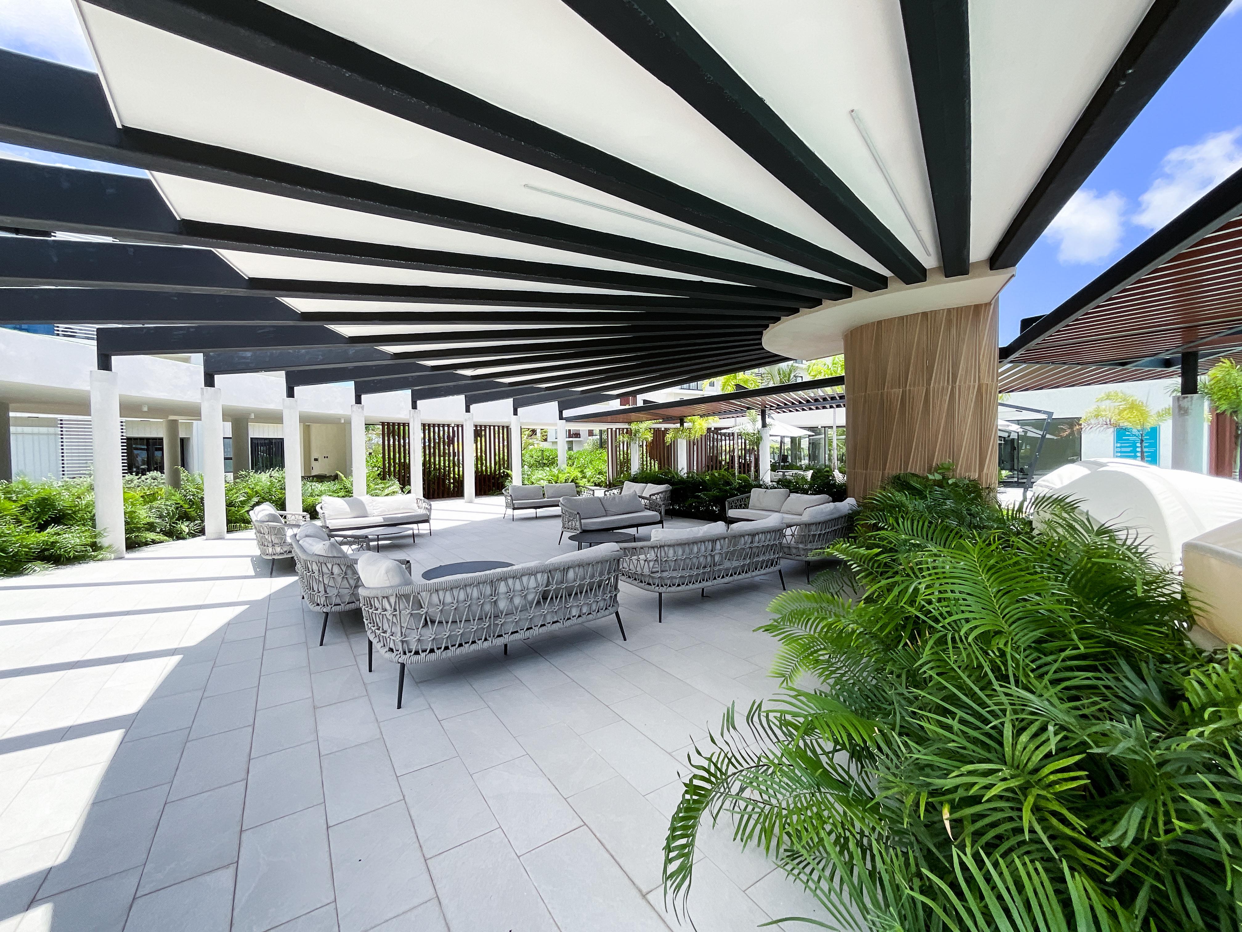 One-Bedroom Apartment for Rent in Panorama Lake – Second Level with Premium Amenities