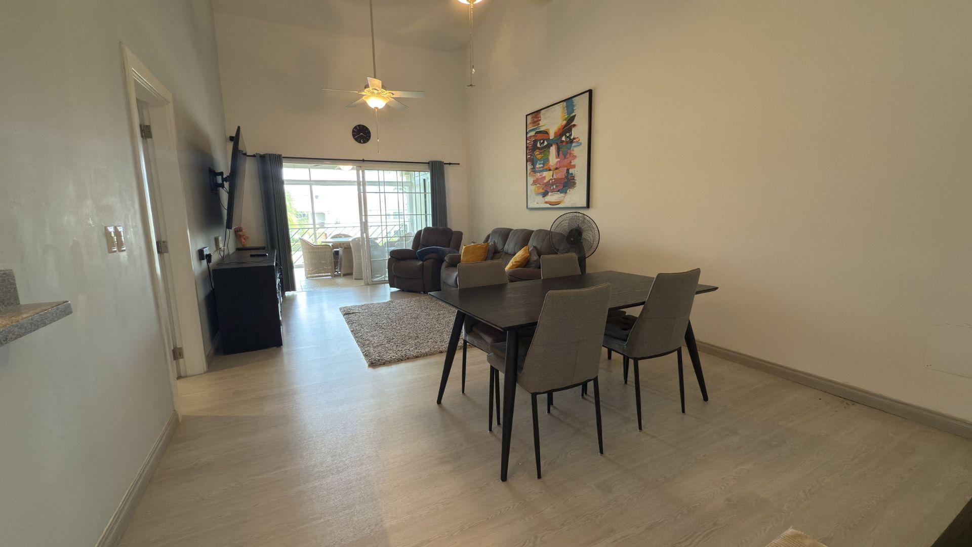 Renovated 3-Bedroom Golf View Condo with Pool – Cocotal Community