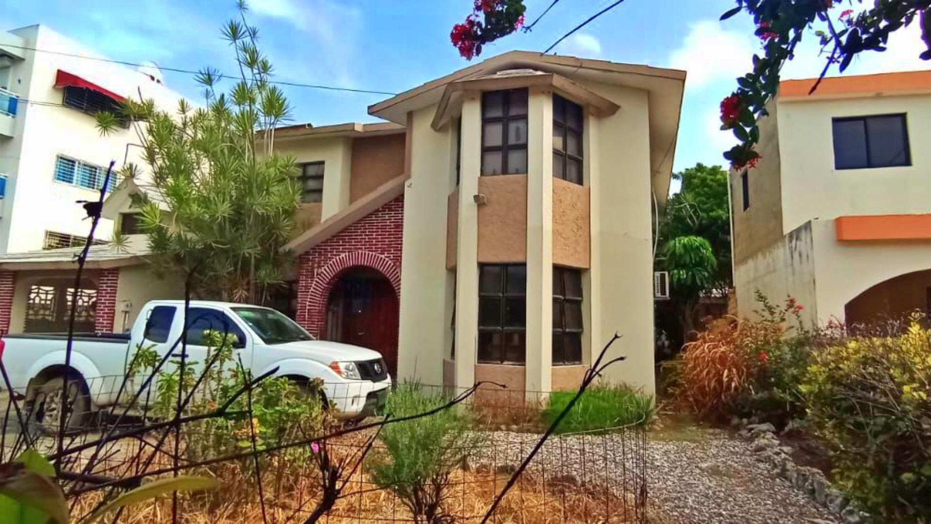 Beautiful House in Costa Verde