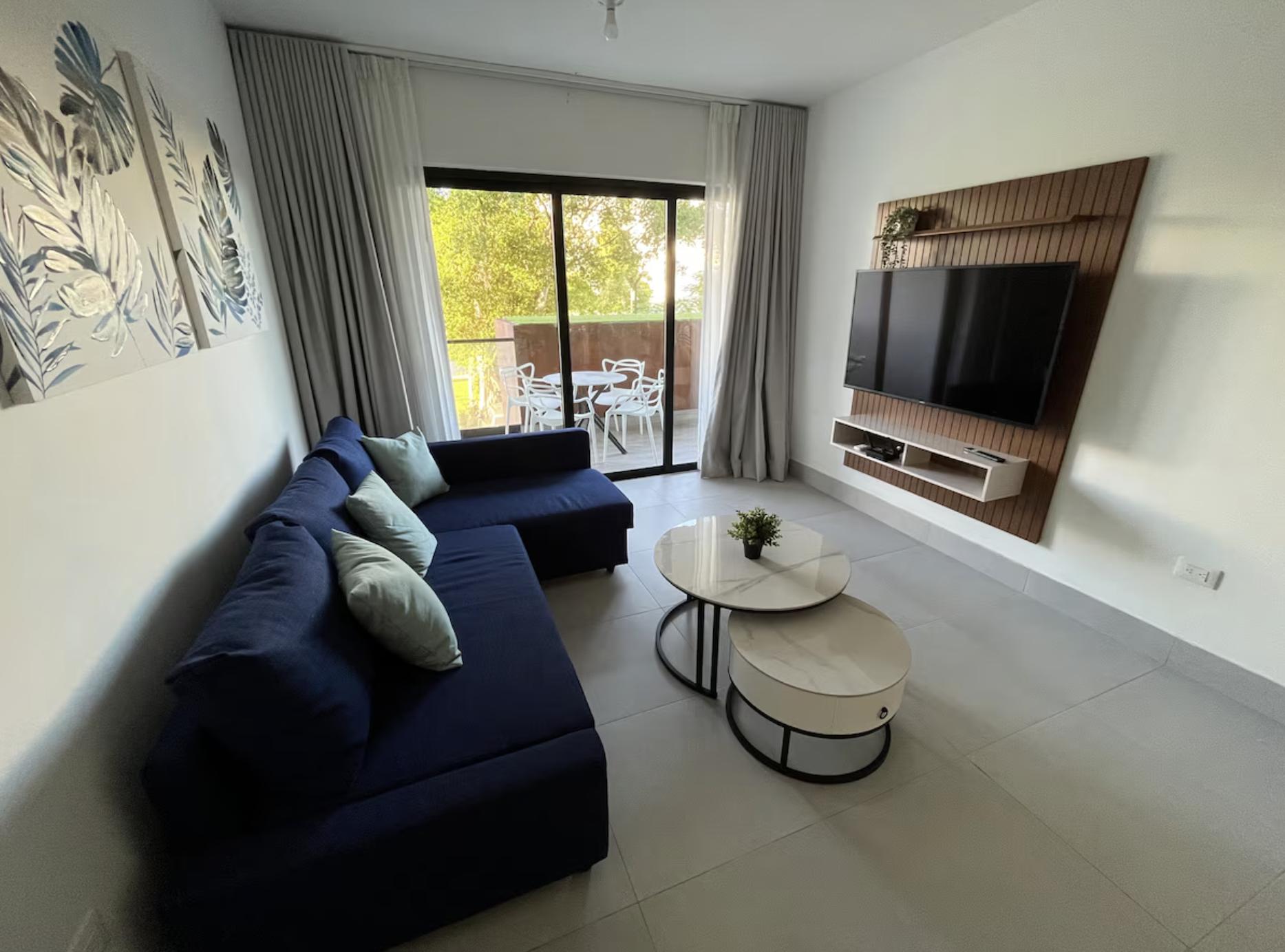 New Beutiful 1 bedroom Beach Access!