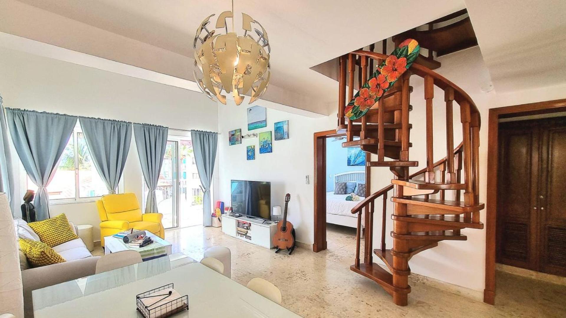 Piece of Paradise: Penthouse at Playa Turquesa with Jacuzzi and Pool. 🌊