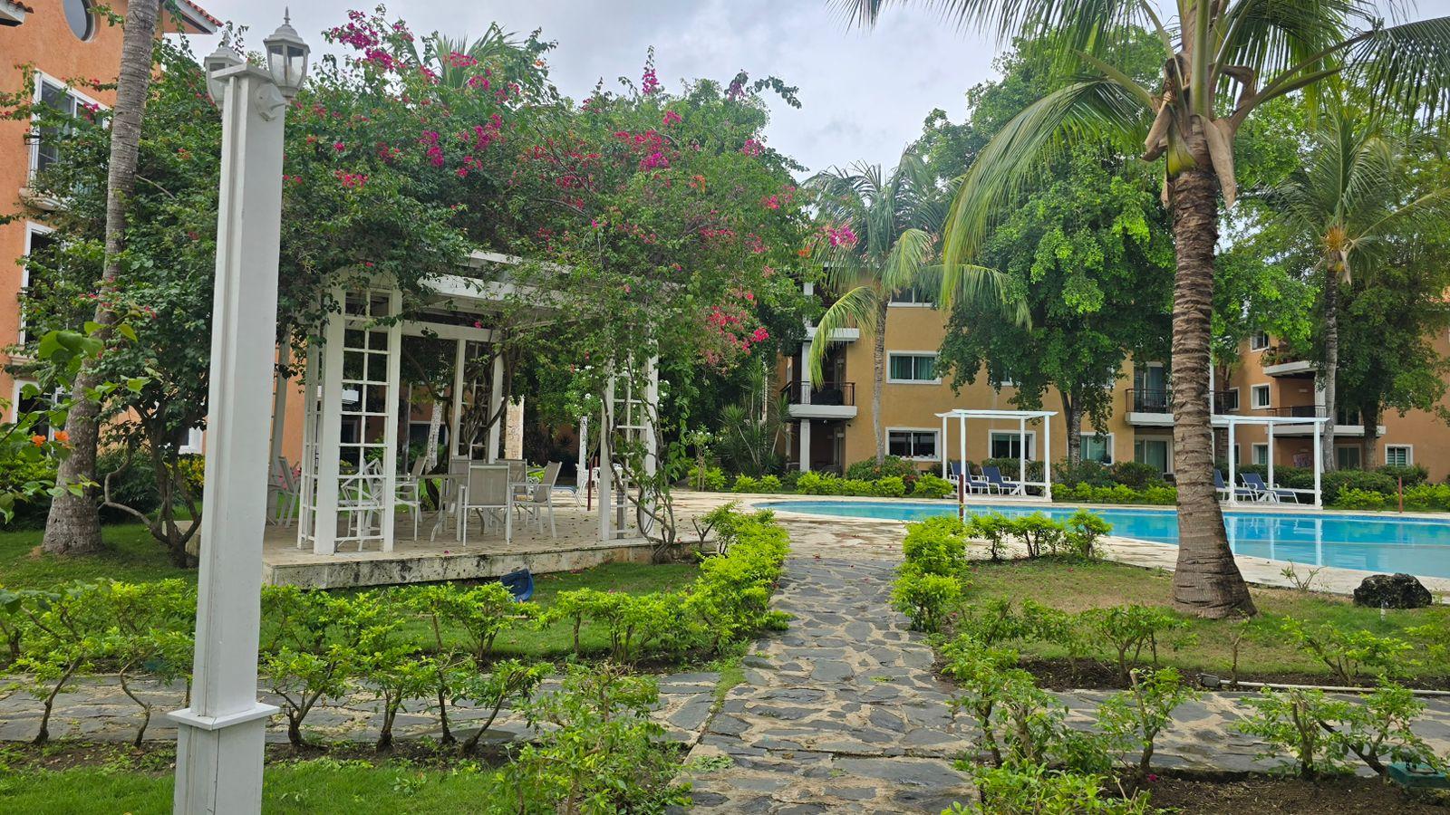 Cozy 2-Bedroom Apartment in Sea Dreams I – White Sands