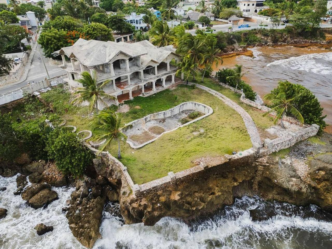 Oceanfront Fixer-Upper Villa Dominican Republic | Caribbean DIY & Investment Property