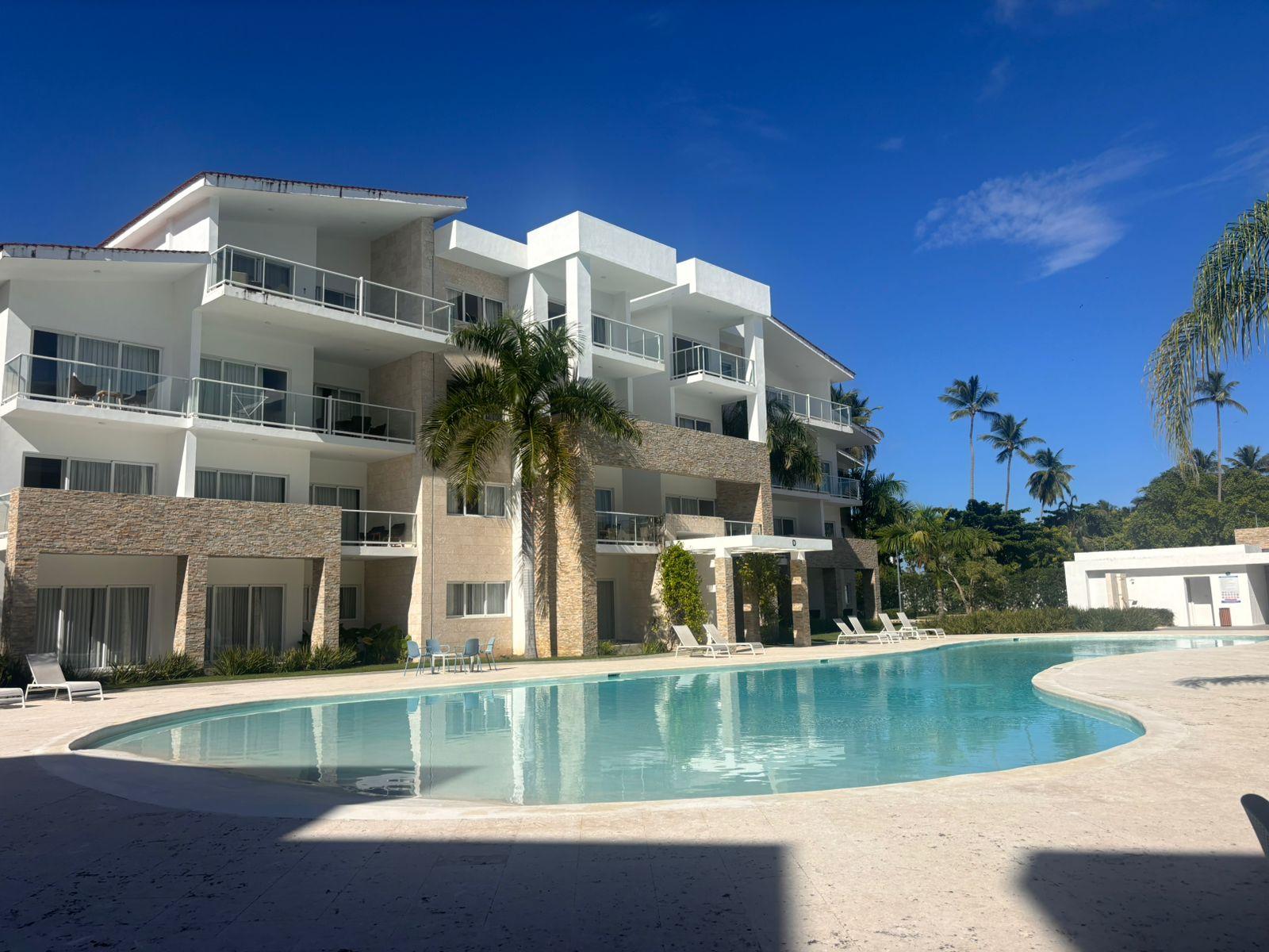 Modern Beachside One-Bedroom Apartment