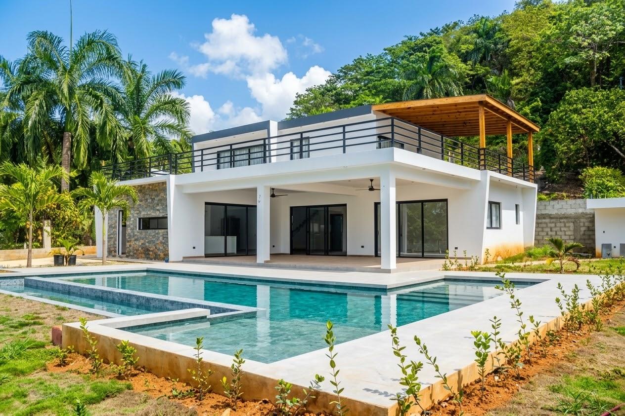 🏡 VILLA EN VENTA – LA CEIBA A SOLO 5 MINUTOS DE LA PLAYA🌴