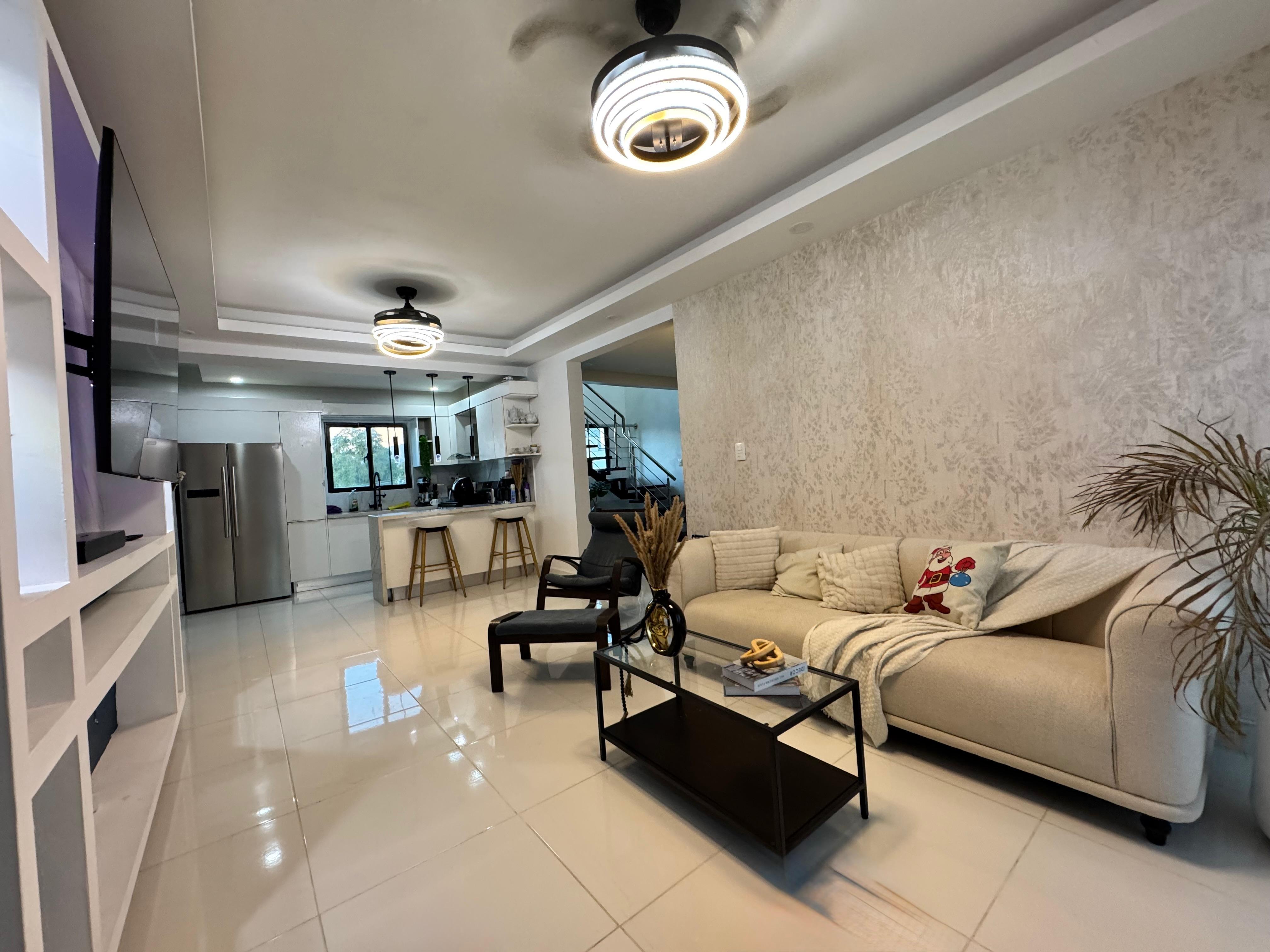 Penthouse Listo en Venta, Llanos de Gurabo, Santiago.