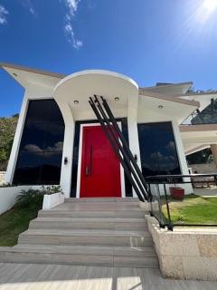 🏔️ Villa de Lujo Amueblada con Vista Panorámica a las Montañas | San José de Ocoa